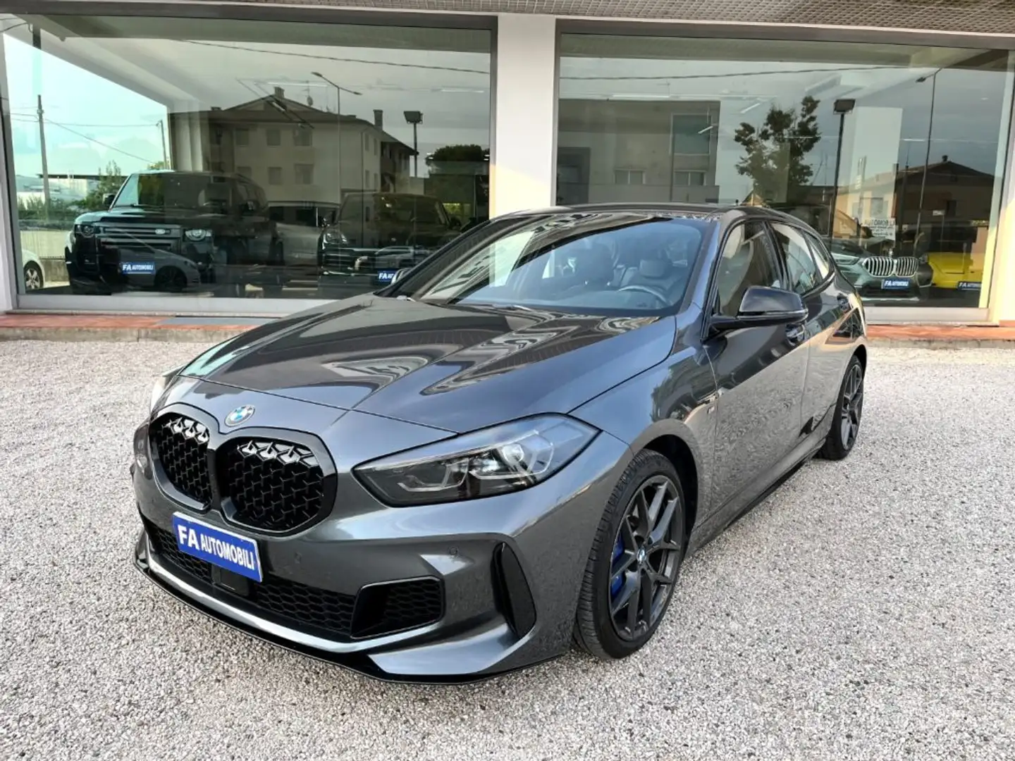 BMW 135 M135i xDrive Autom. Gris - 2