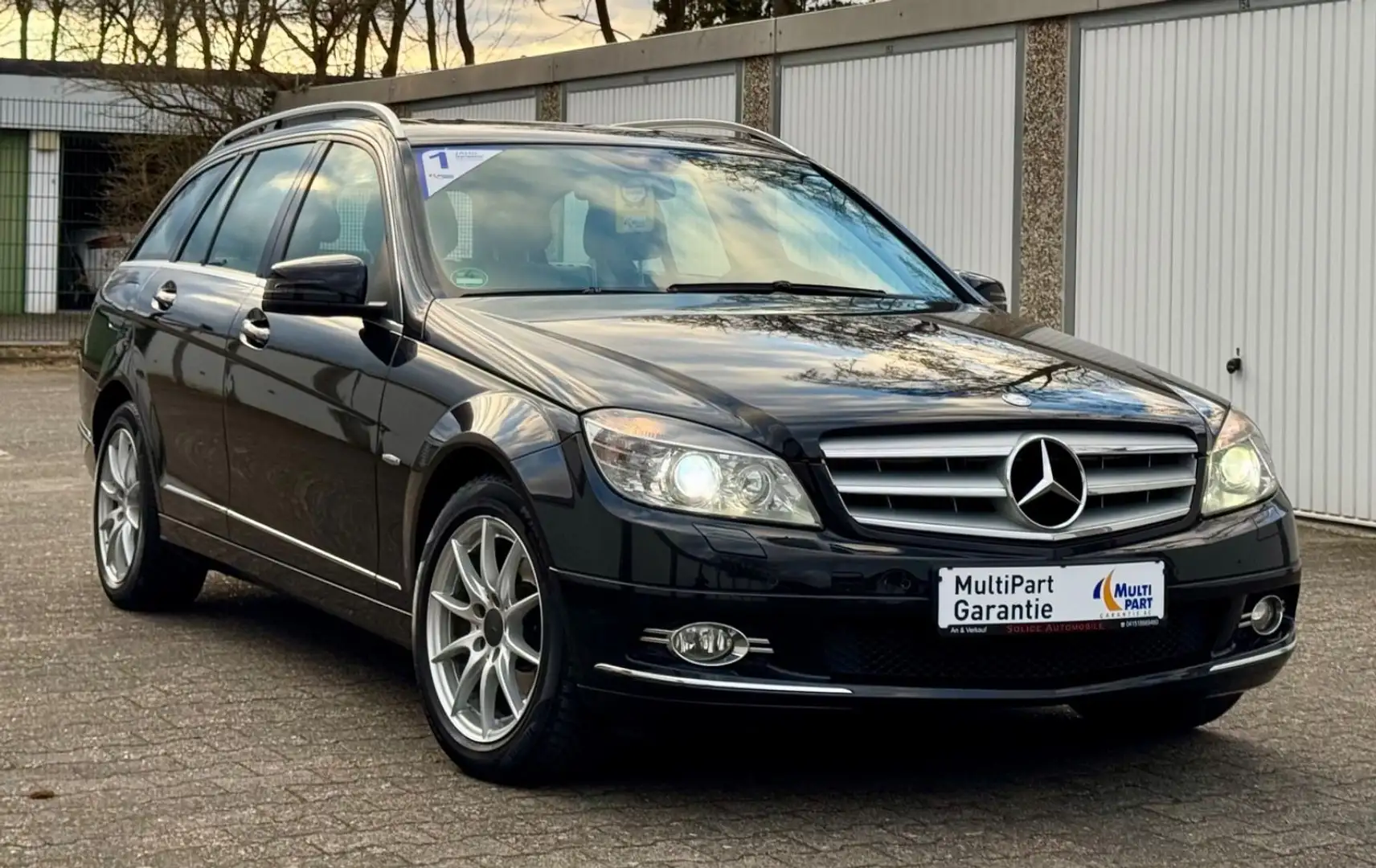 Mercedes-Benz C 200 Mercedes-Benz C-Klasse C 200 CDI T Avantgarde Schwarz - 1
