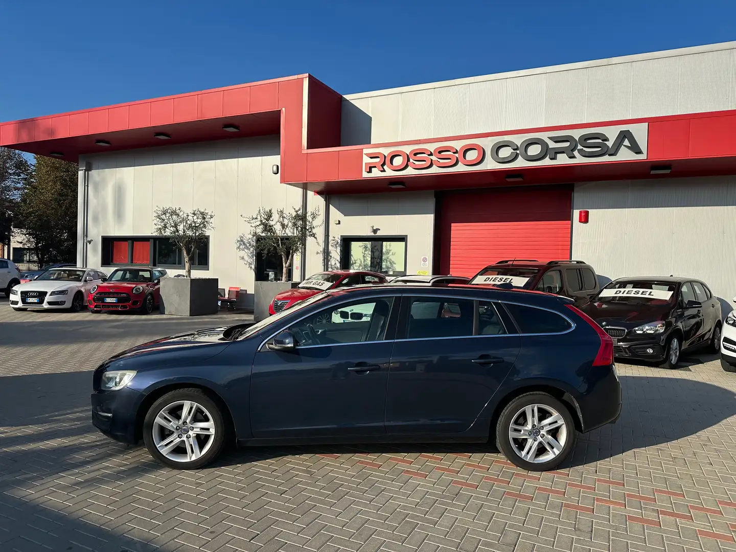 Volvo V60 1.6 d2 Summum UNIPRO Blu/Azzurro - 2