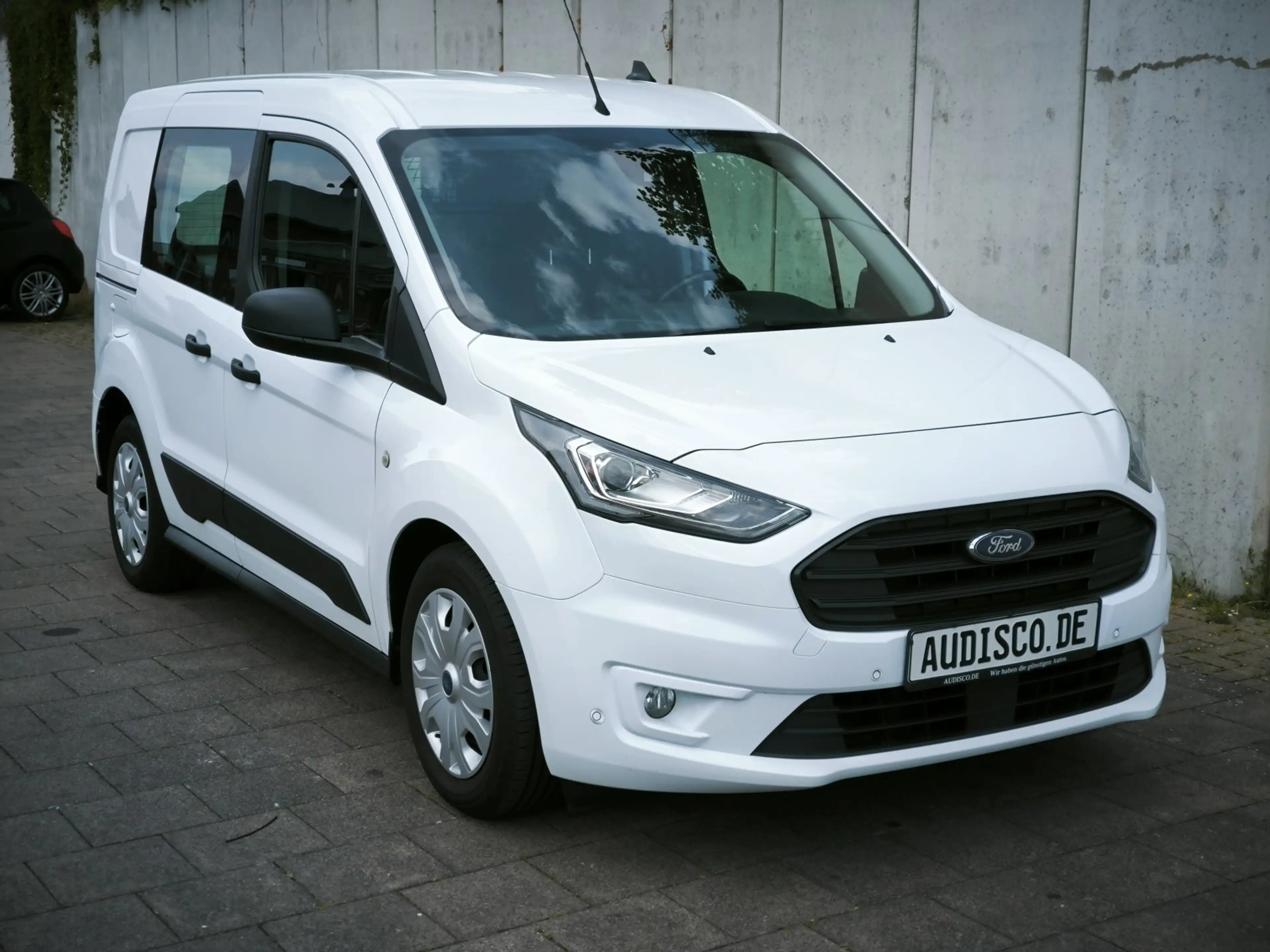Ford Transit Connect Xenon Kamera Navi PDC Totwinkel