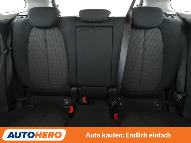 BMW X1 sDrive 18i Advantage*NAVI*TEMPO*SHZ* — photo 15
