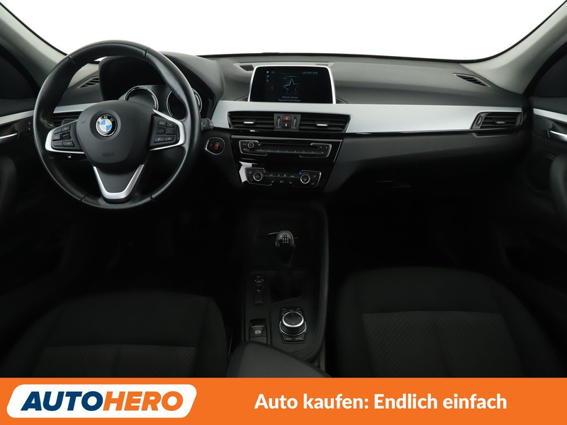 BMW X1 sDrive 18i Advantage*NAVI*TEMPO*SHZ* — photo 12