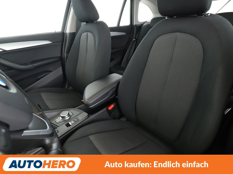 BMW X1 sDrive 18i Advantage*NAVI*TEMPO*SHZ* — photo 10