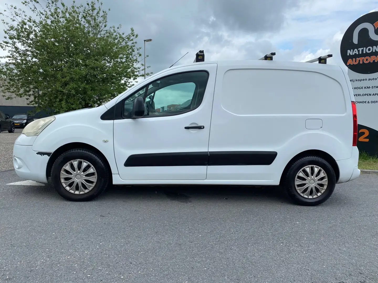 Citroen Berlingo 2009 * 1.6i 500 Club * ELEC. RAMEN * OH BOEKJE AAN - 2