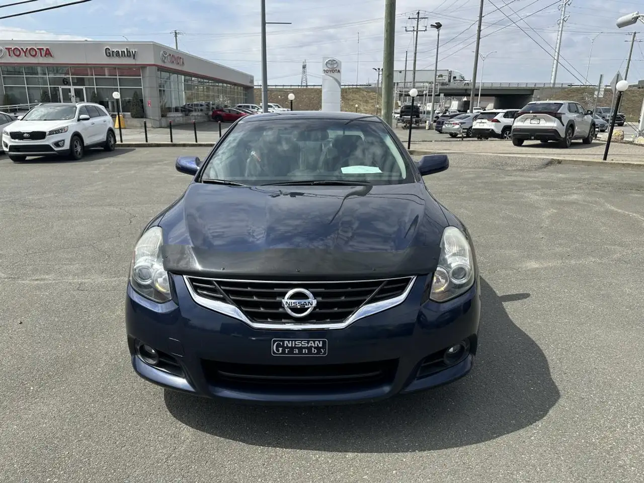 Nissan Altima снимка Nissan Altima