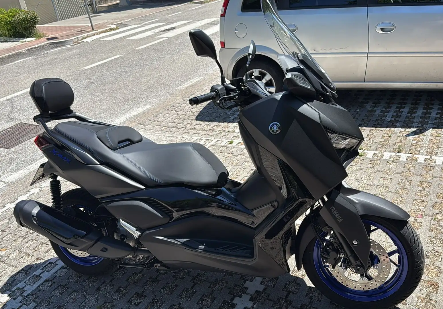 Yamaha X-Max 300 Noir - 2