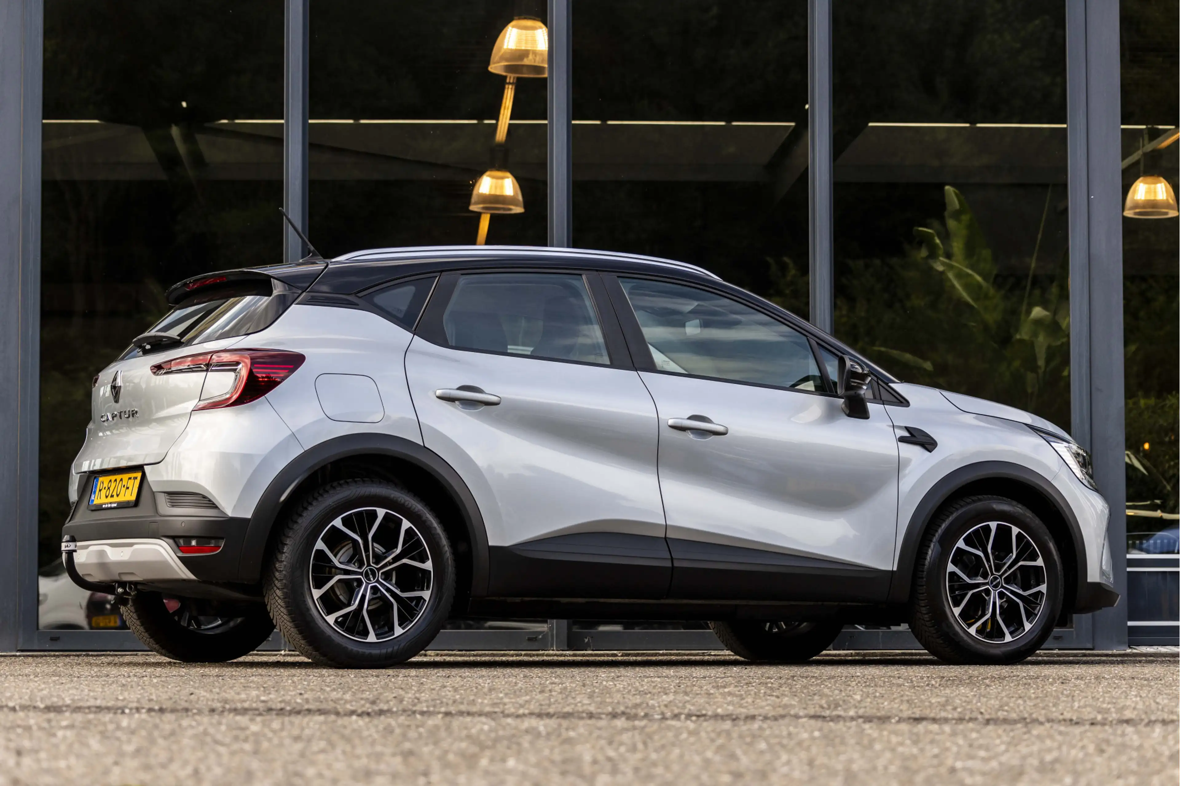 Renault Captur 1.0 TCe 90 Zen — photo 5