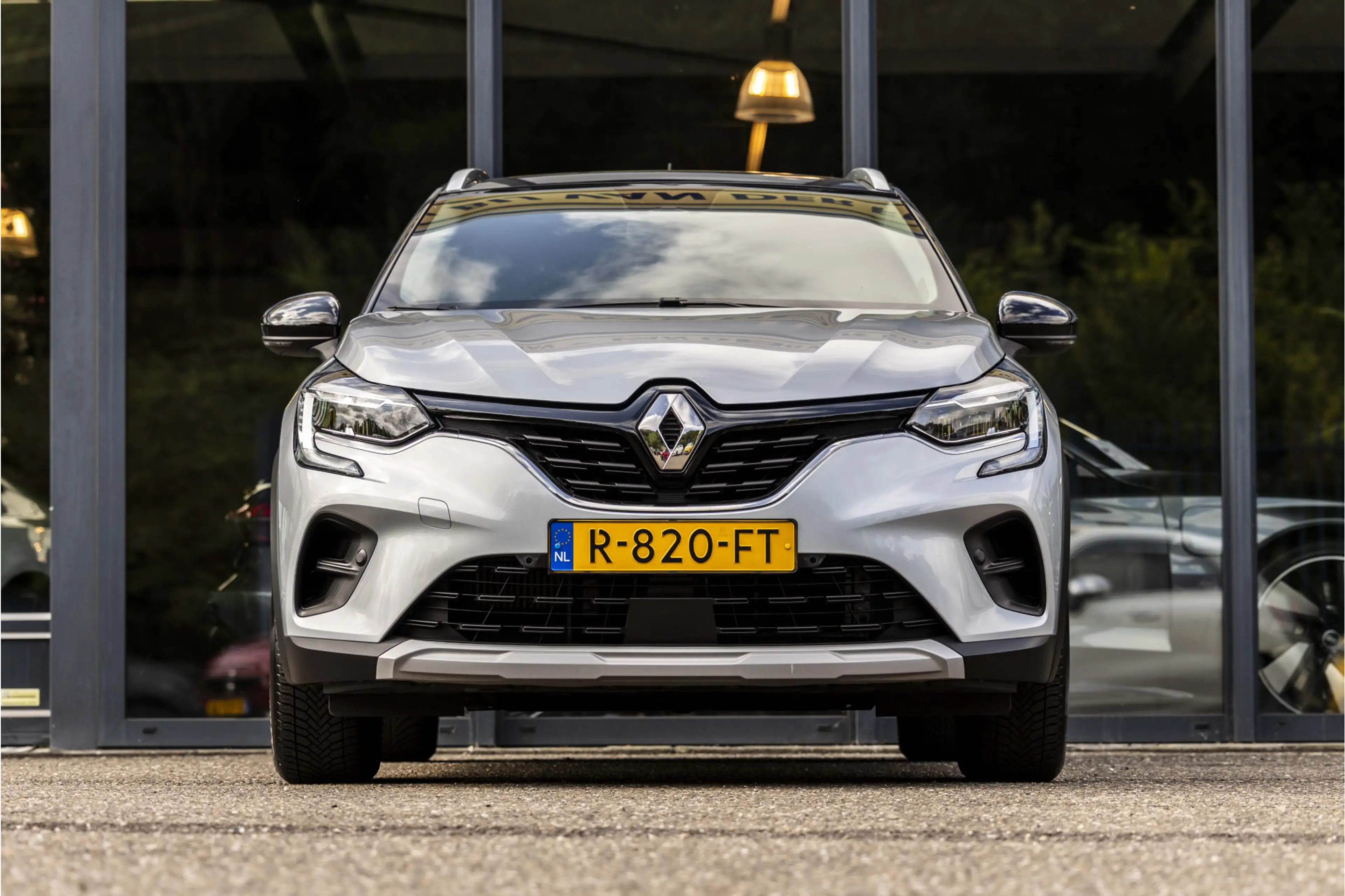 Renault Captur 1.0 TCe 90 Zen — photo 2