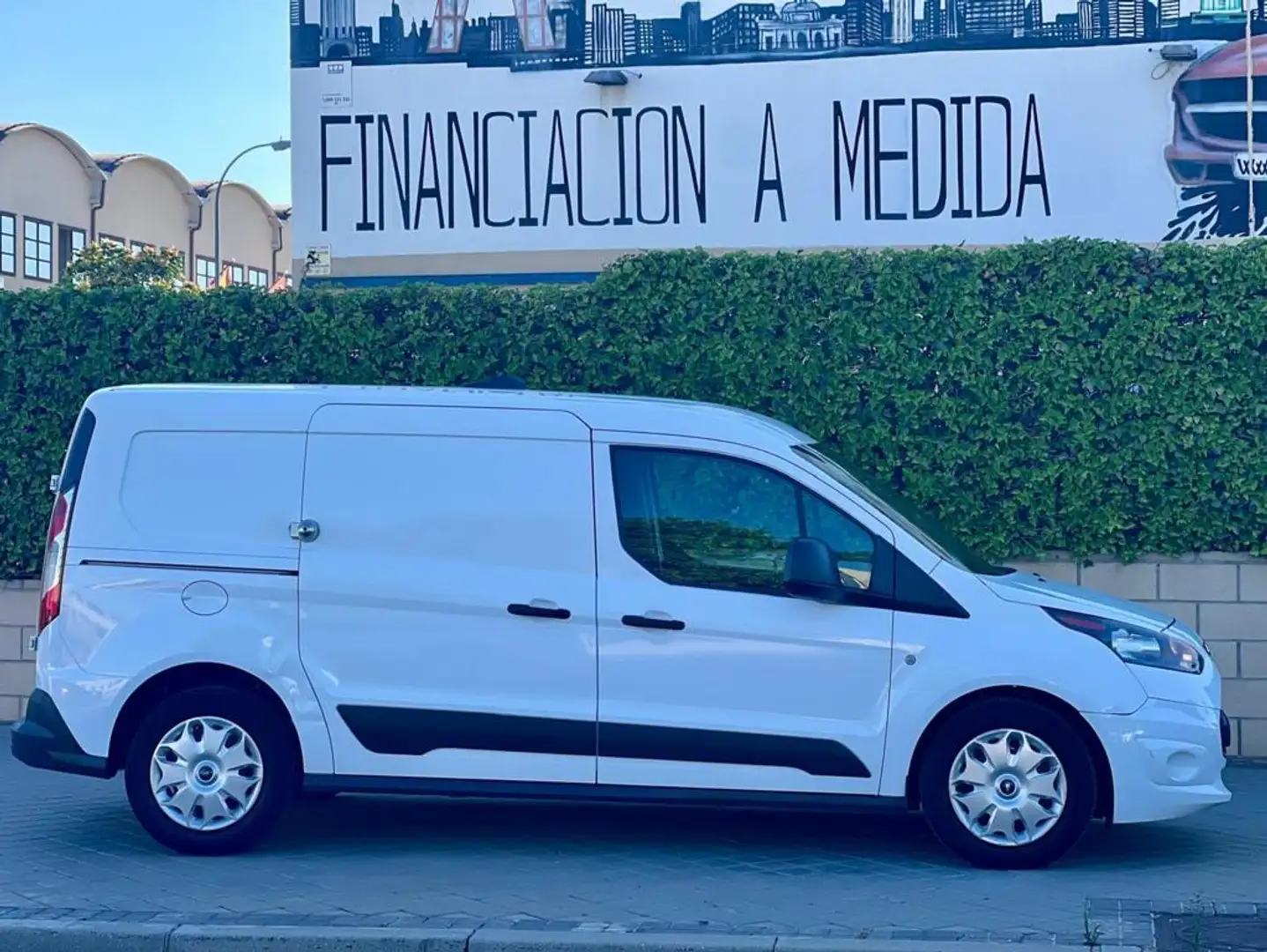 Ford Connect Comercial FT 210 Van L2 Trend 95 Bianco - 2