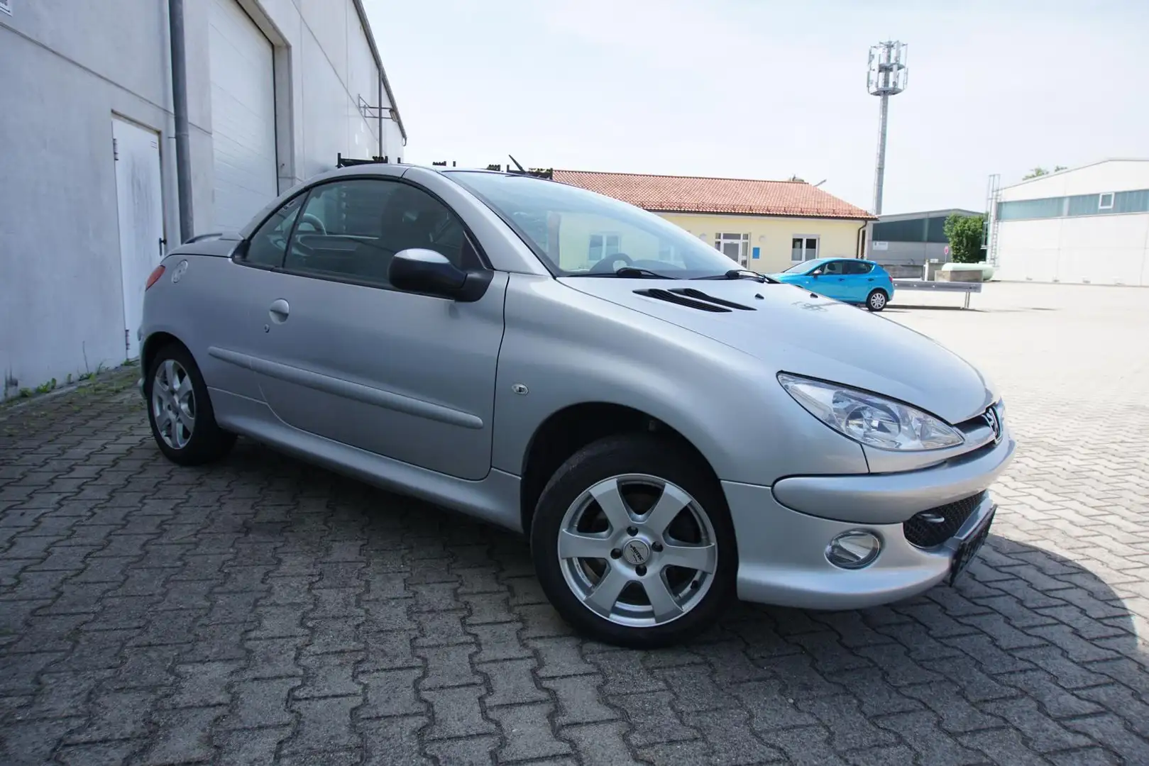 Peugeot 206 1.6 16V Cabrio Radio Klima 2.Hand Grau - 1