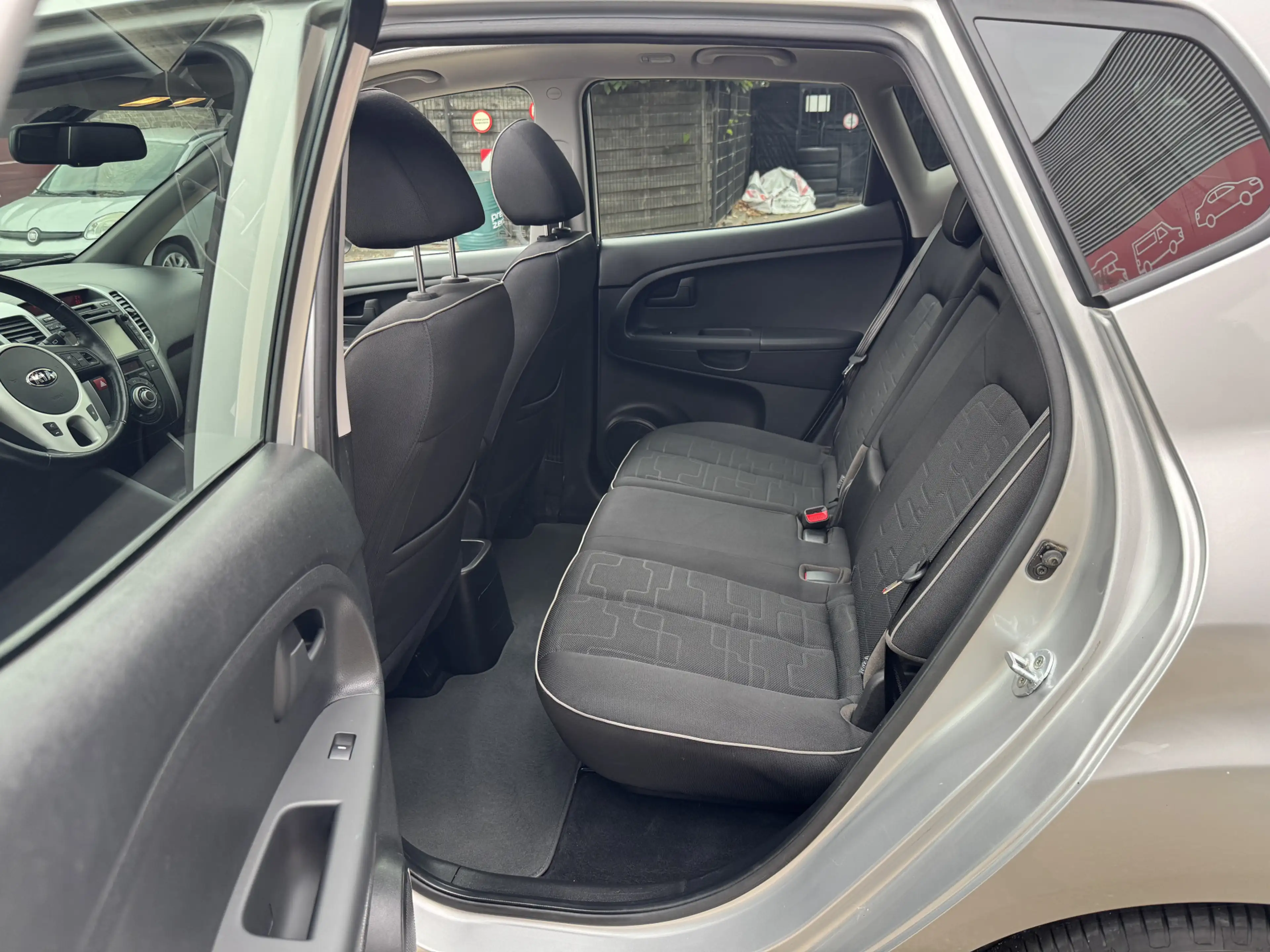 Kia Venga 1.4 CVVT Vibe Trekhaak, Panorama dak, Cruise, Blue — photo 13