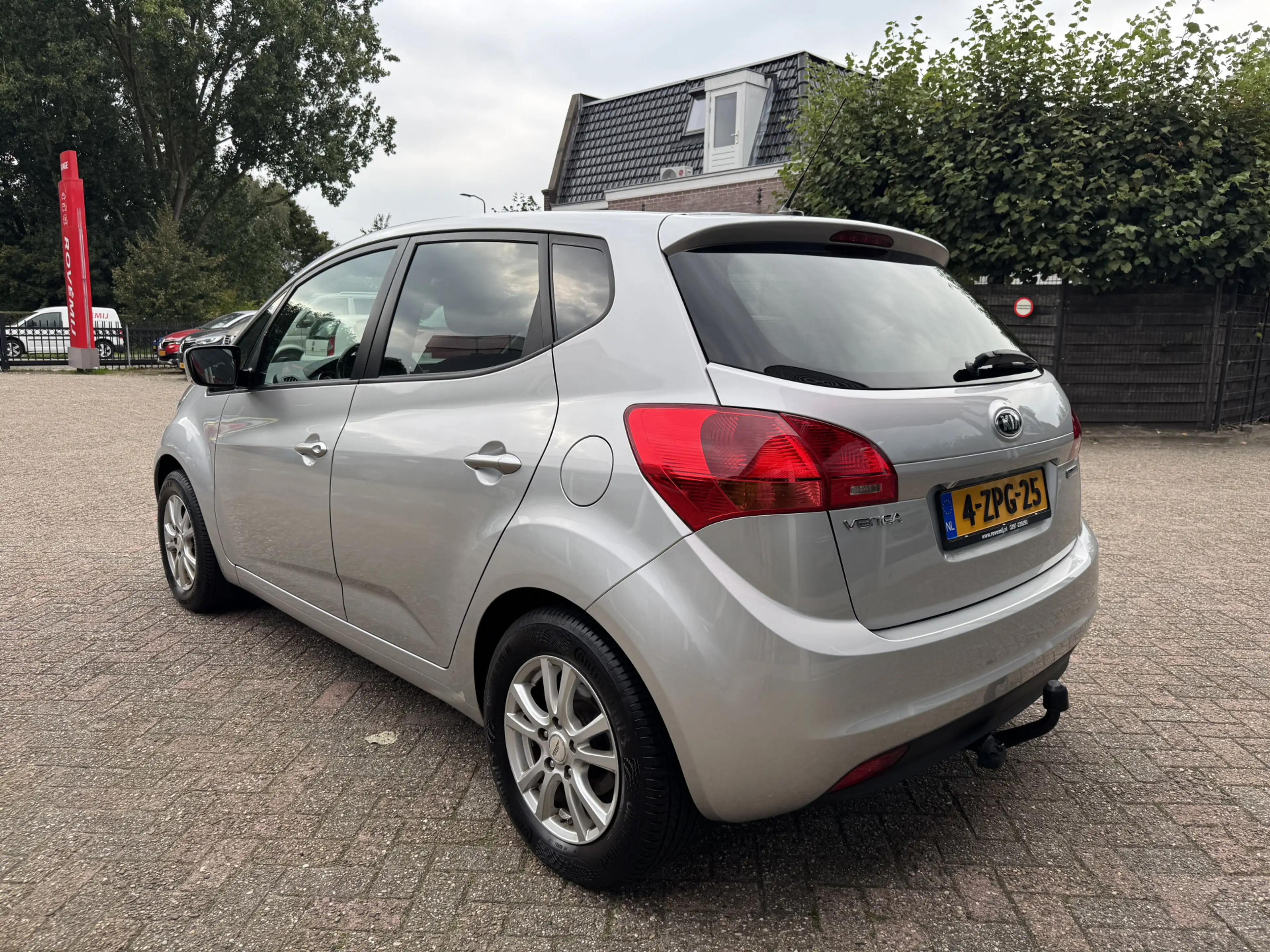 Kia Venga 1.4 CVVT Vibe Trekhaak, Panorama dak, Cruise, Blue — photo 4