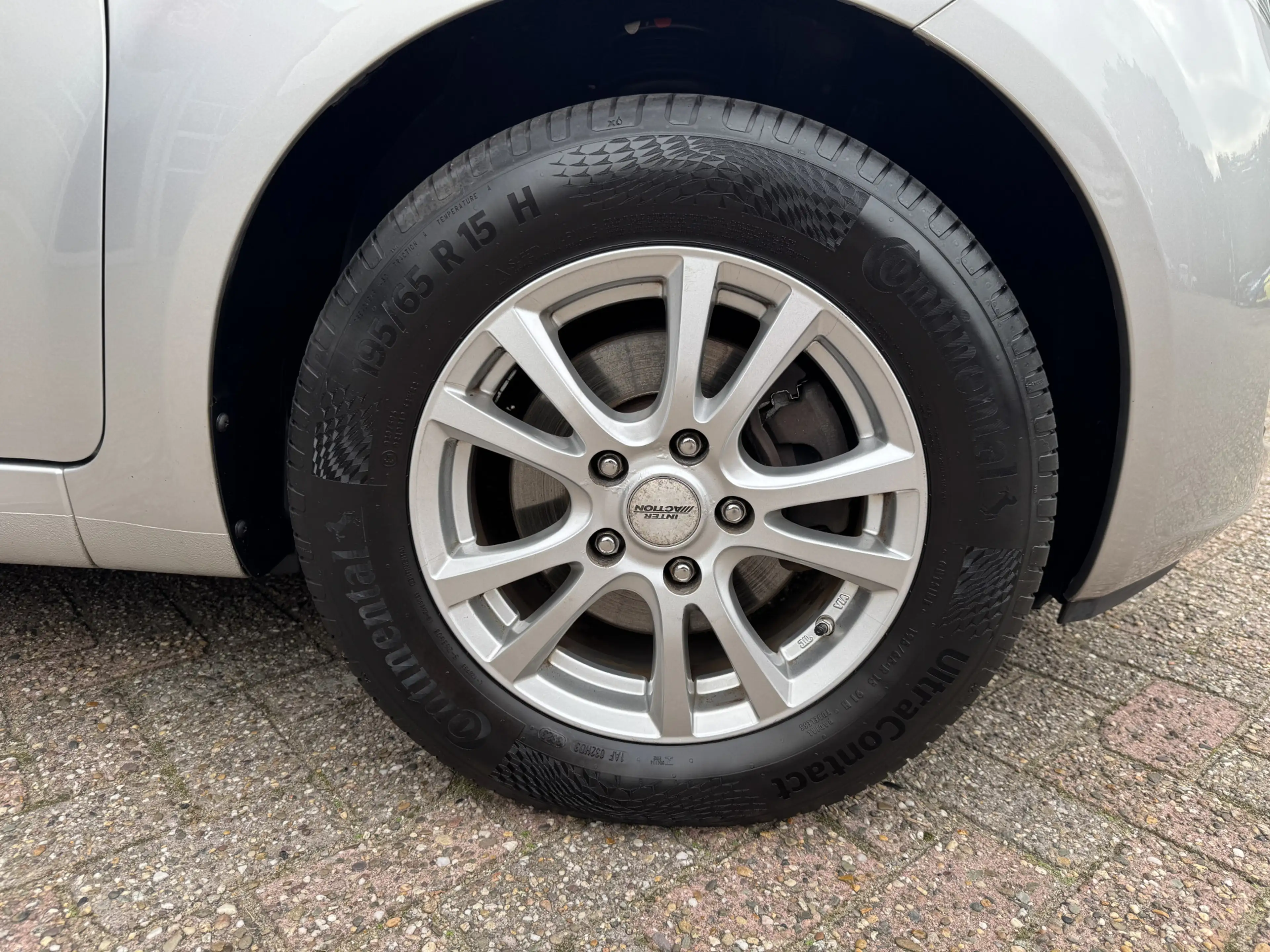 Kia Venga 1.4 CVVT Vibe Trekhaak, Panorama dak, Cruise, Blue — photo 10