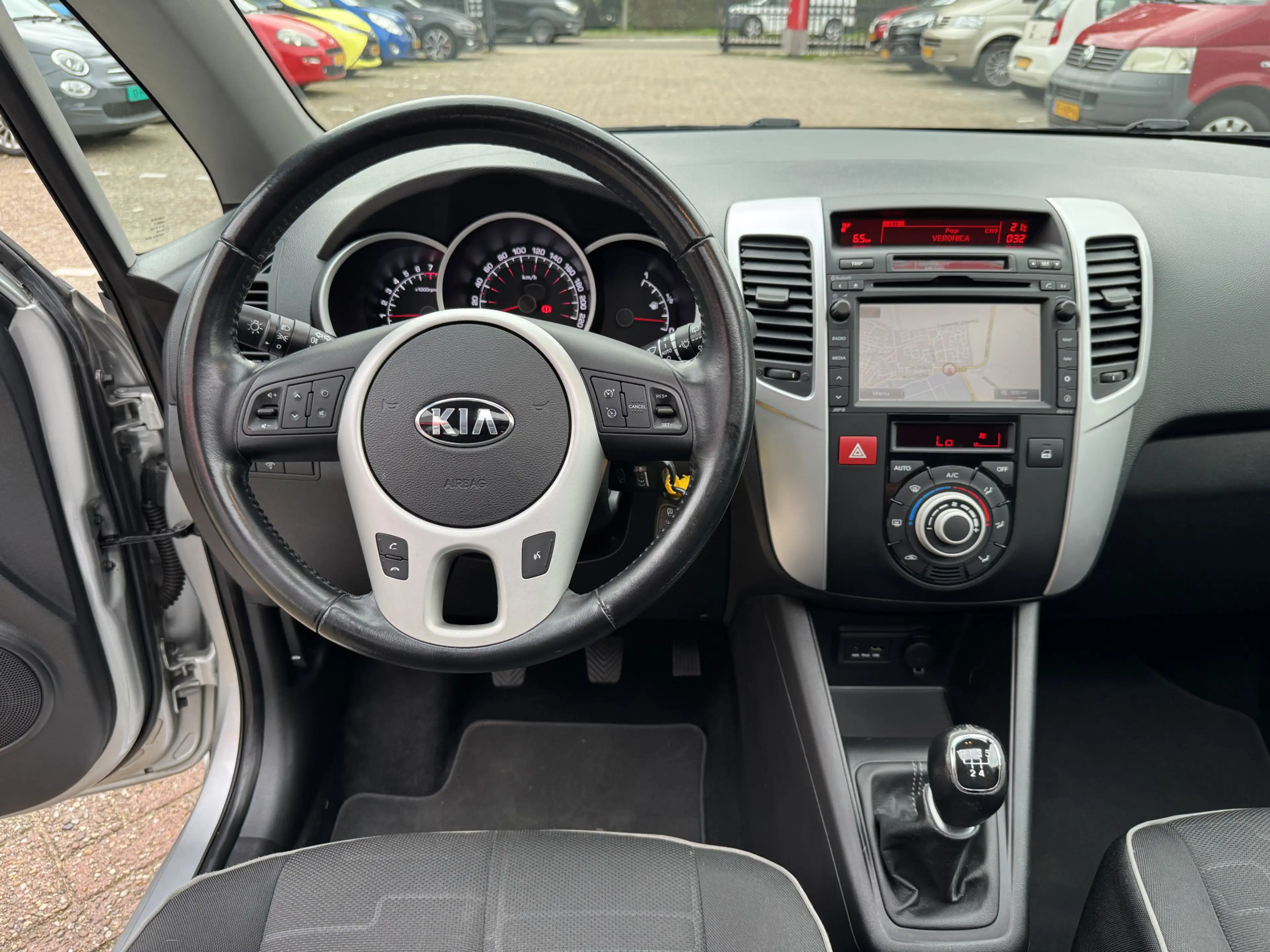Kia Venga 1.4 CVVT Vibe Trekhaak, Panorama dak, Cruise, Blue — photo 17
