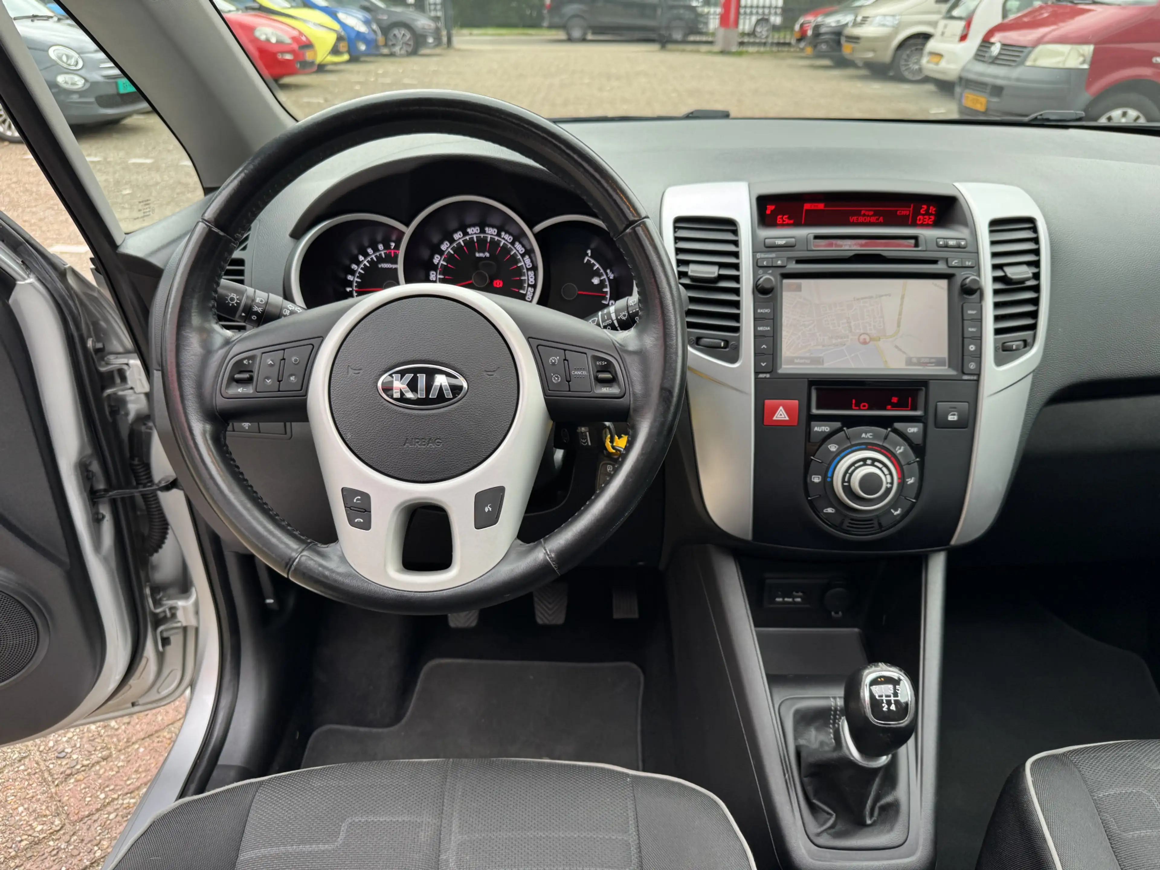 Kia Venga 1.4 CVVT Vibe Trekhaak, Panorama dak, Cruise, Blue — photo 18