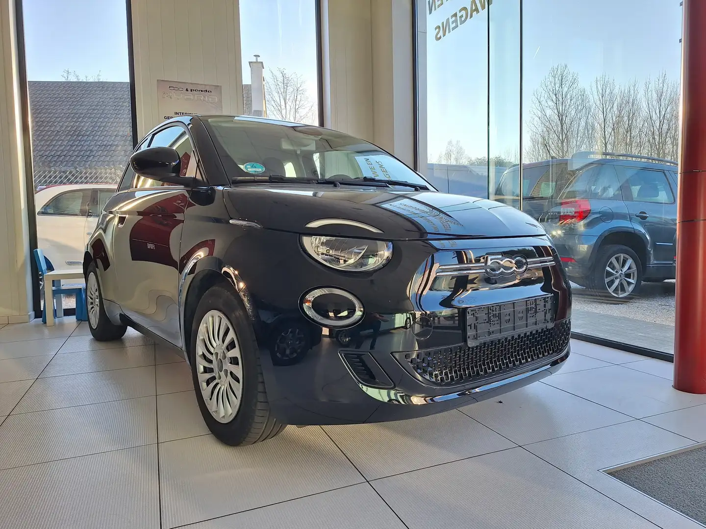 Fiat 500 e-500 24 kWh Action Zwart - 2