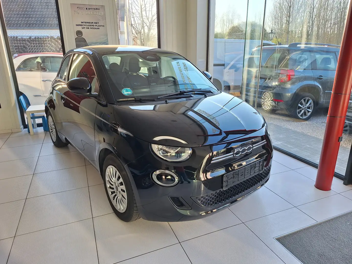 Fiat 500 e-500 24 kWh Action Zwart - 1