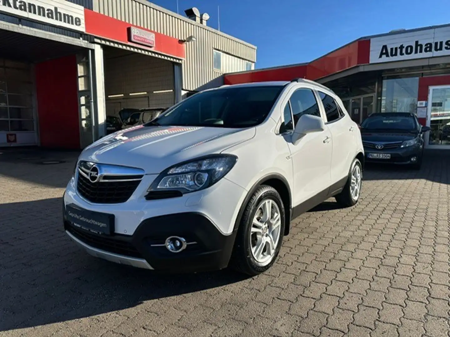 Opel Mokka X 1.4 Automatik Active Weiß - 2