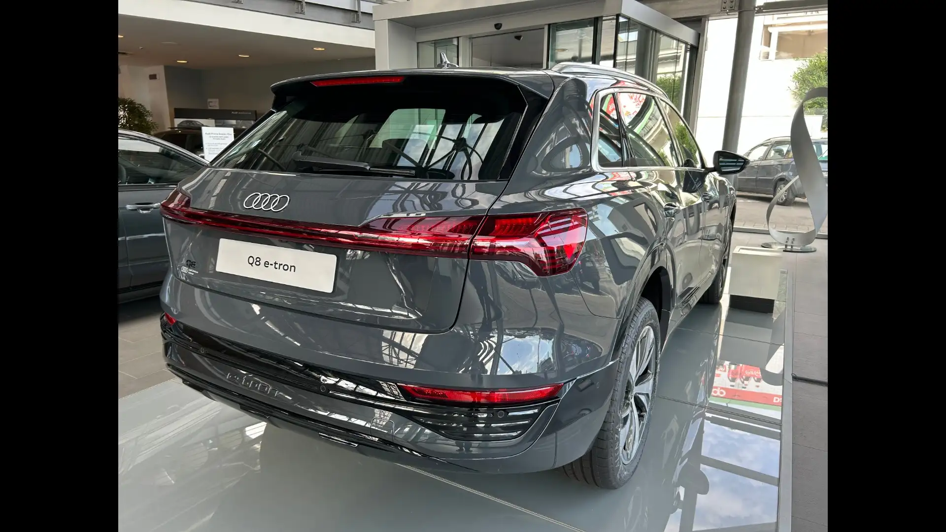 Audi Q8 e-tron 50 quattro Grigio - 2