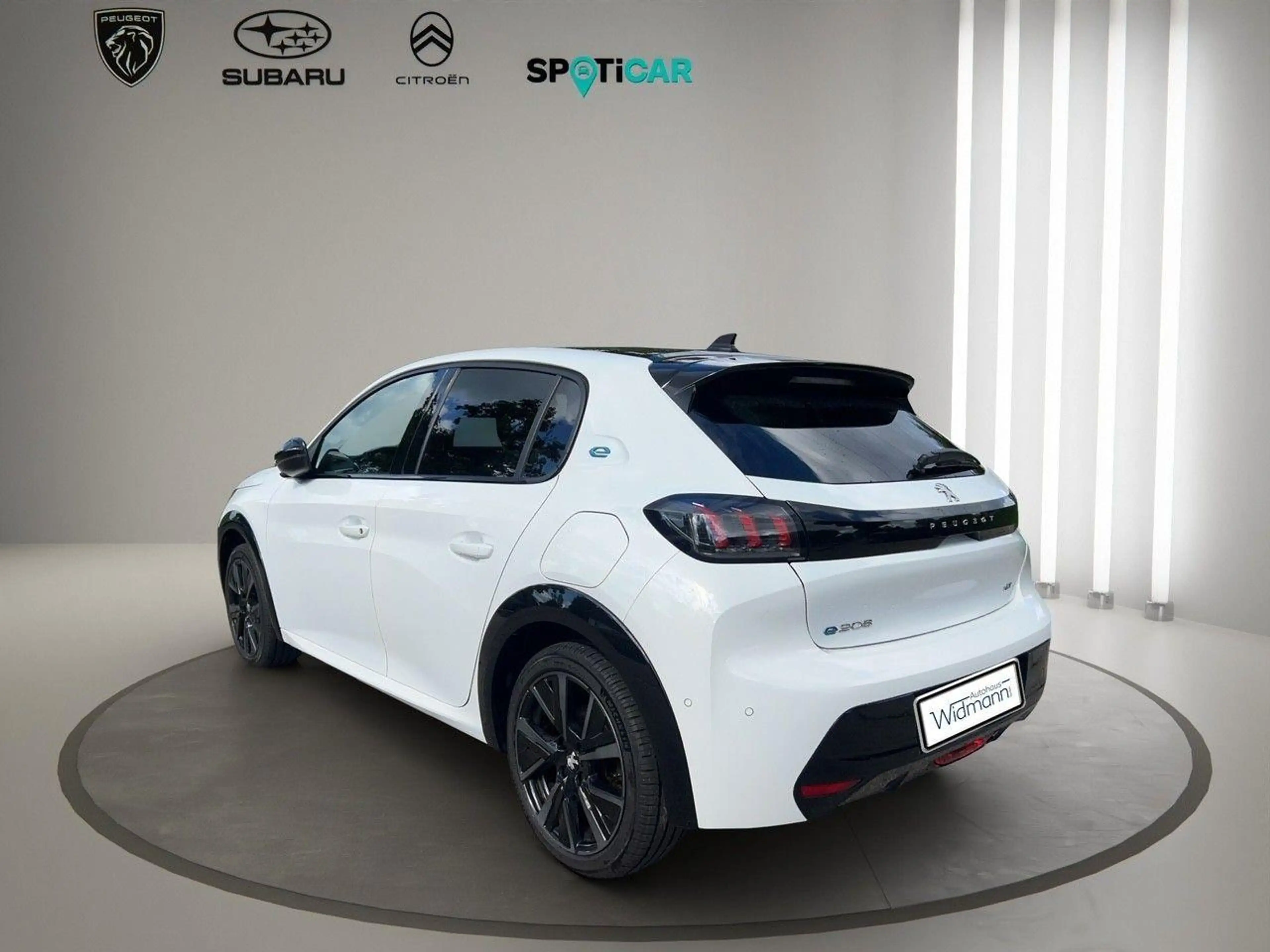 Peugeot e-208 e- GT — photo 3