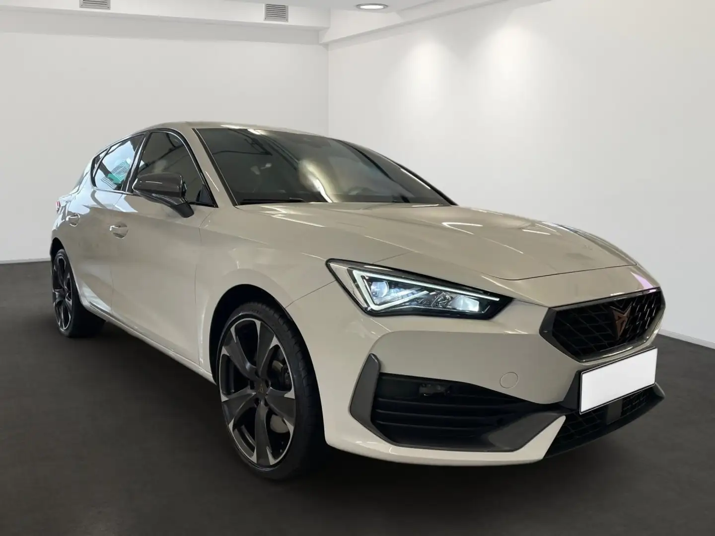 CUPRA Leon Leon 1.4 e-Hybrid (180 kW System) Weiß - 2