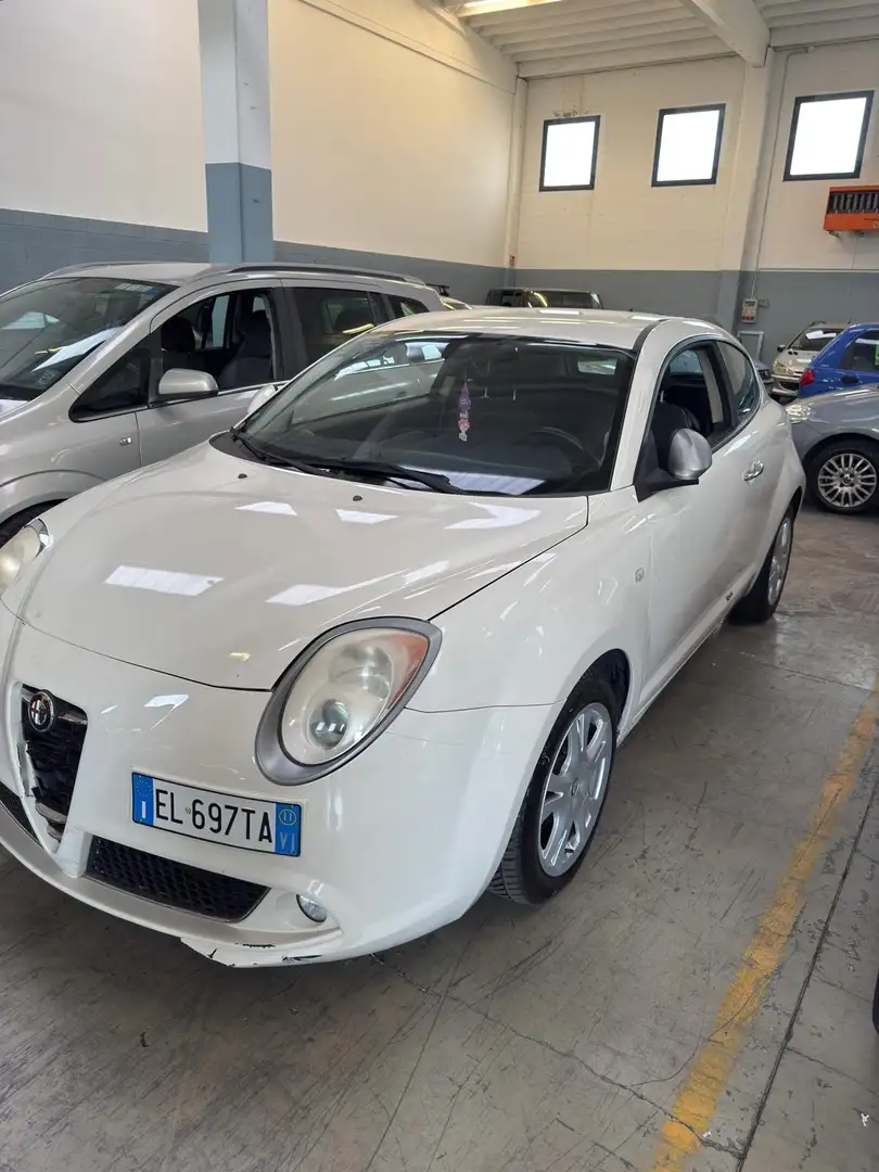 Alfa Romeo MiTo 1.3 jtdm Distinctive Sport Pack 90cv - 1