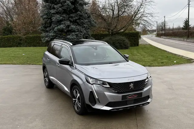 Peugeot 5008 GT Line 7pl *Toit Pano - Carplay - Cam* GAR 12M