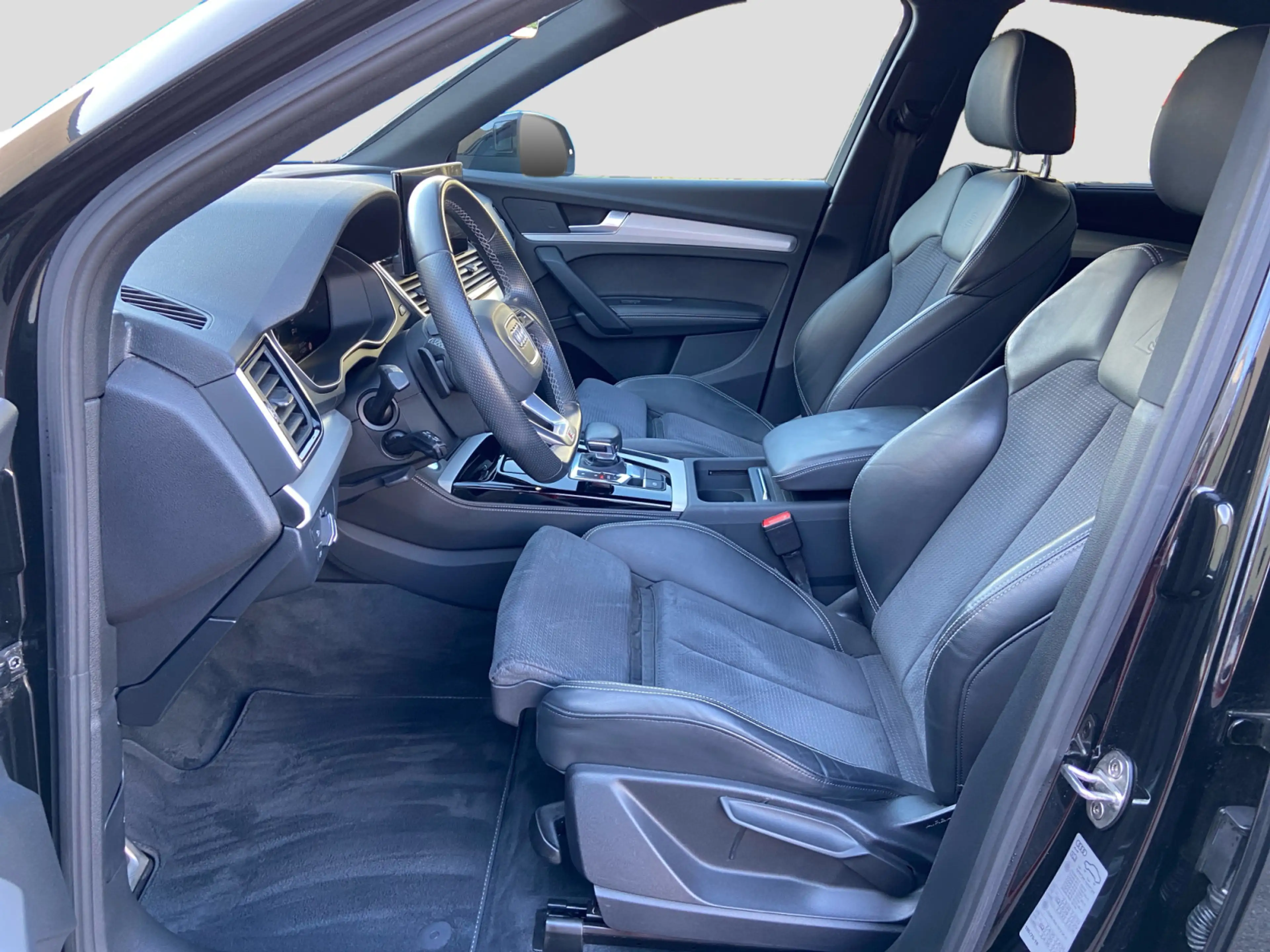 Audi Q5 45TFSI quattro tip-trc S-Line Matrix AHK Cam — photo 10