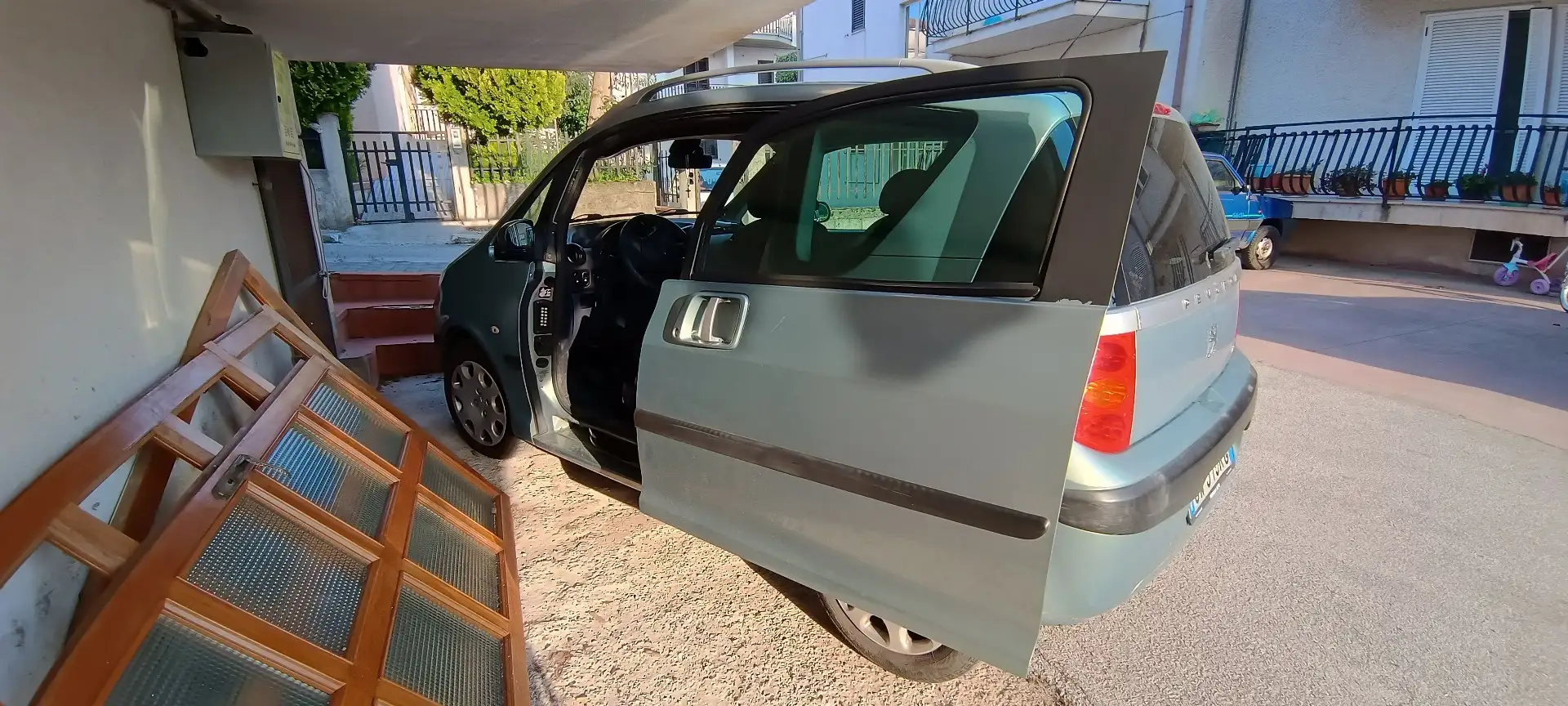 Peugeot 1007 1.4HDI Happy - 2