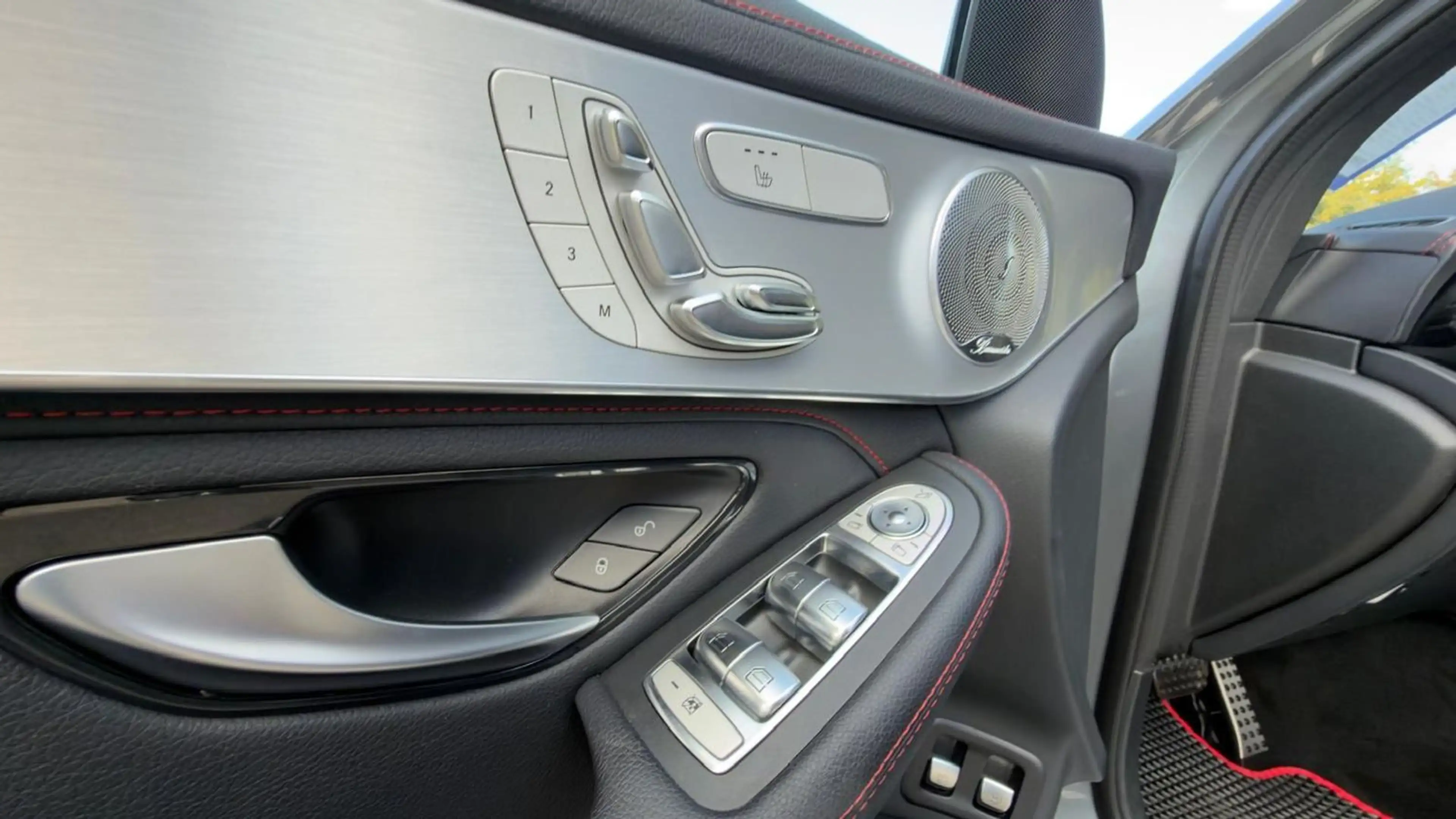 Mercedes-Benz GLC 43 AMG 4Matic /Nav/Led/Kamera/Dab/Ambient — photo 10