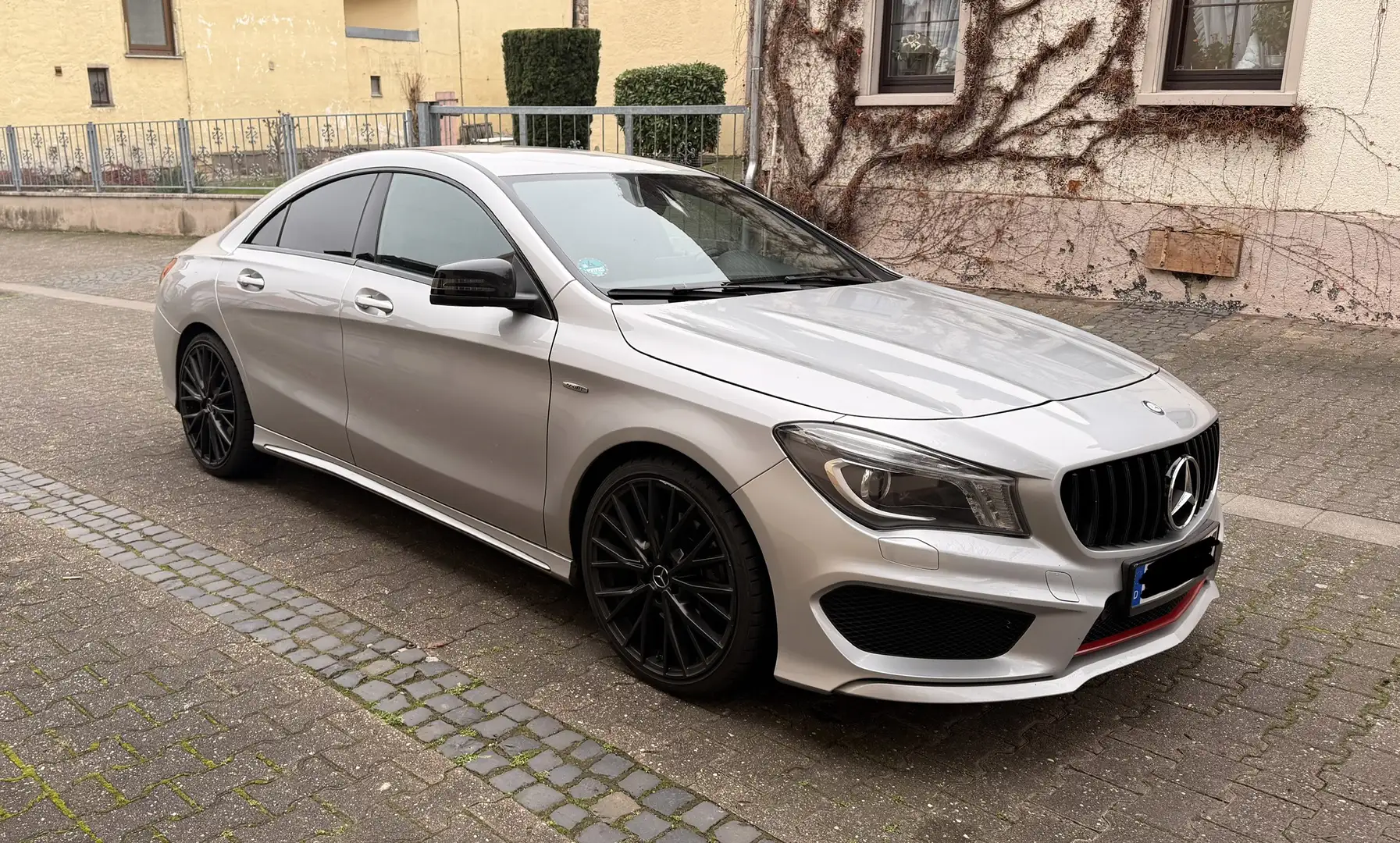 Mercedes-Benz CLA 250 CLA 250 4Matic Sport (117.351) AMG Line Gri - 1