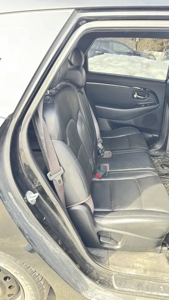 Kia Rondo снимка Kia Rondo