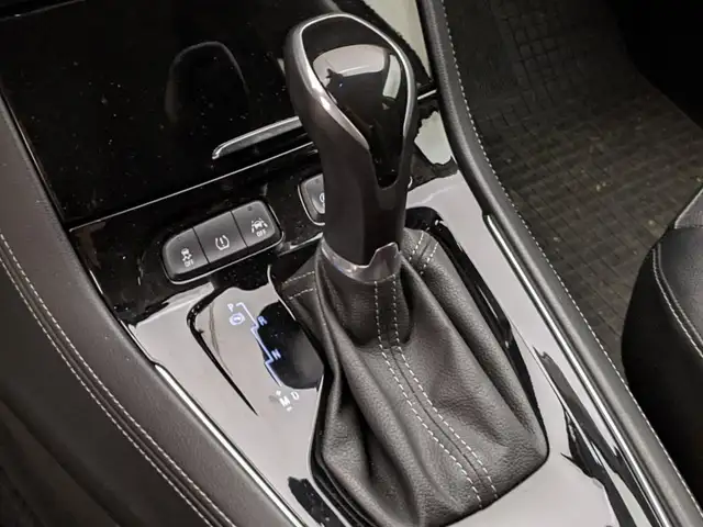 Opel Grandland X view 12