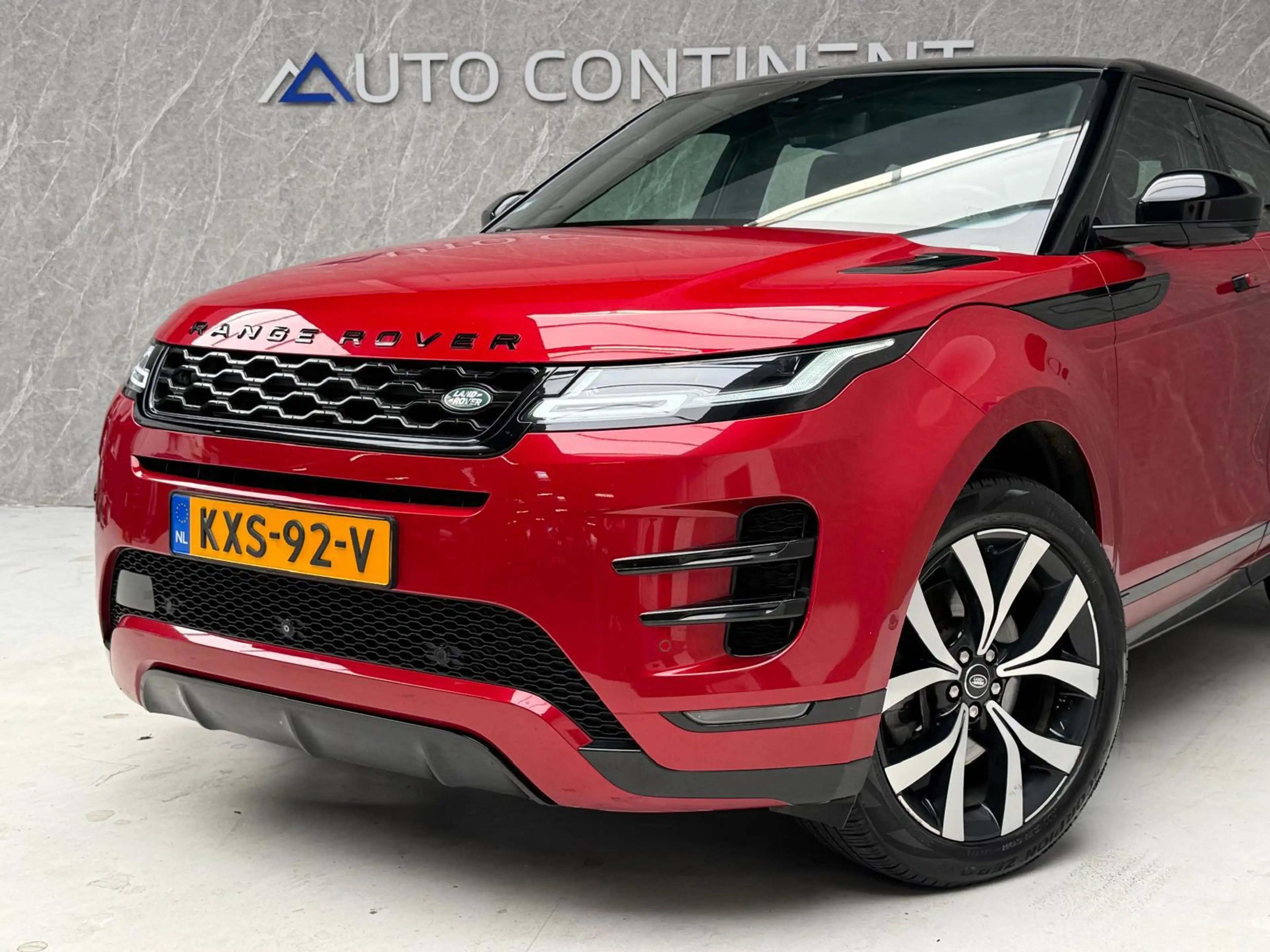 Land Rover Range Rover Evoque 2.0 P200 AWD R-Dynamic HSE / Panorama — photo 6