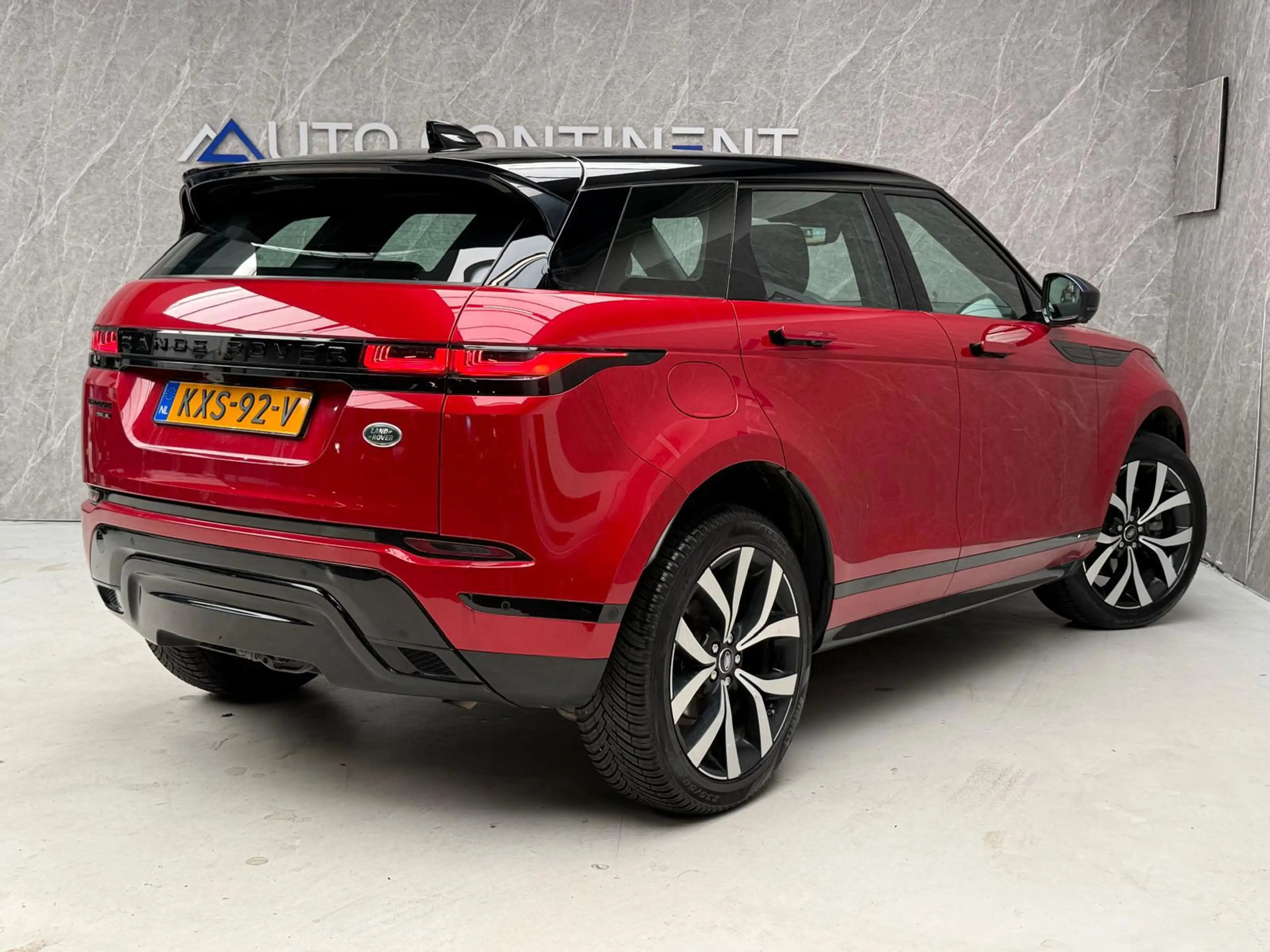 Land Rover Range Rover Evoque 2.0 P200 AWD R-Dynamic HSE / Panorama — photo 4