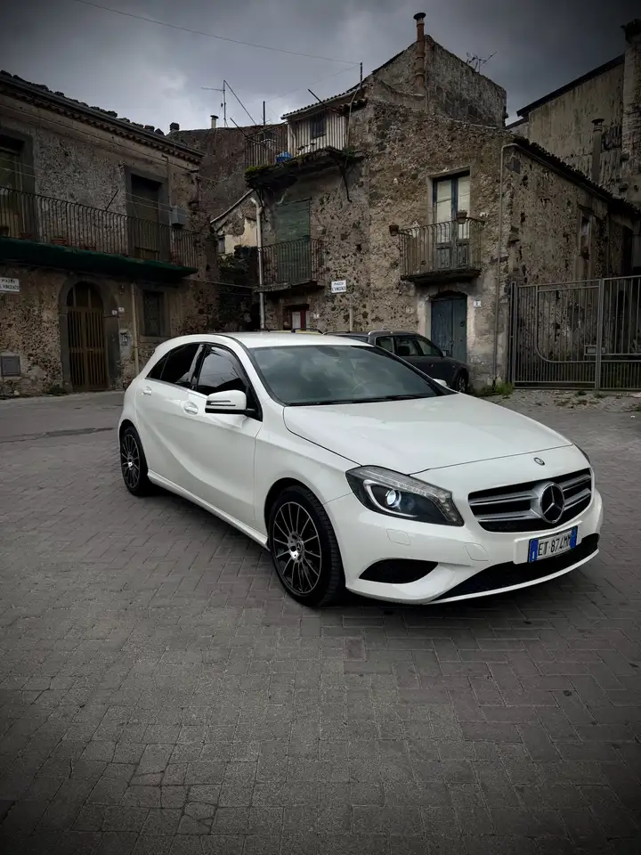 Mercedes-Benz A 180