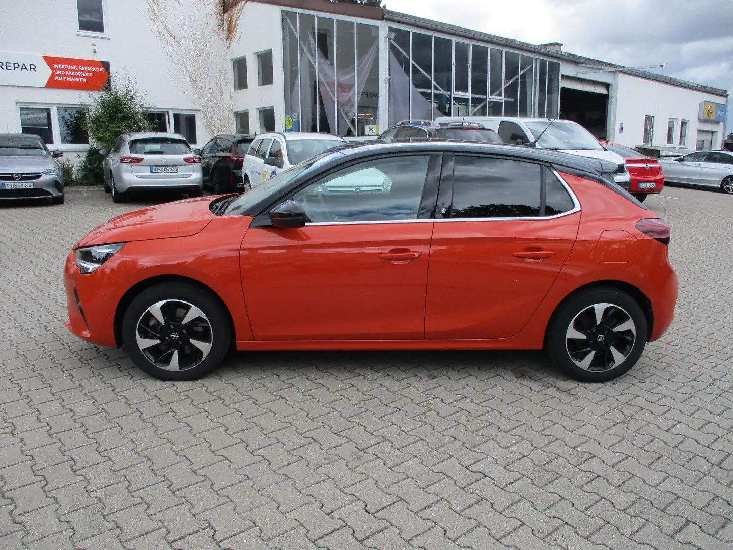 Opel Corsa F e Elegance Naranja - 2