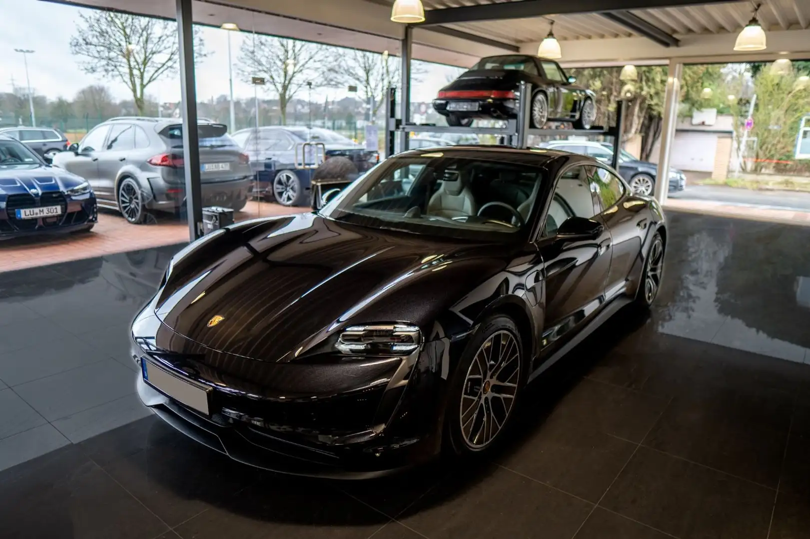 Porsche Taycan Beifahrer Display Sport Chrono Pano Schwarz - 2