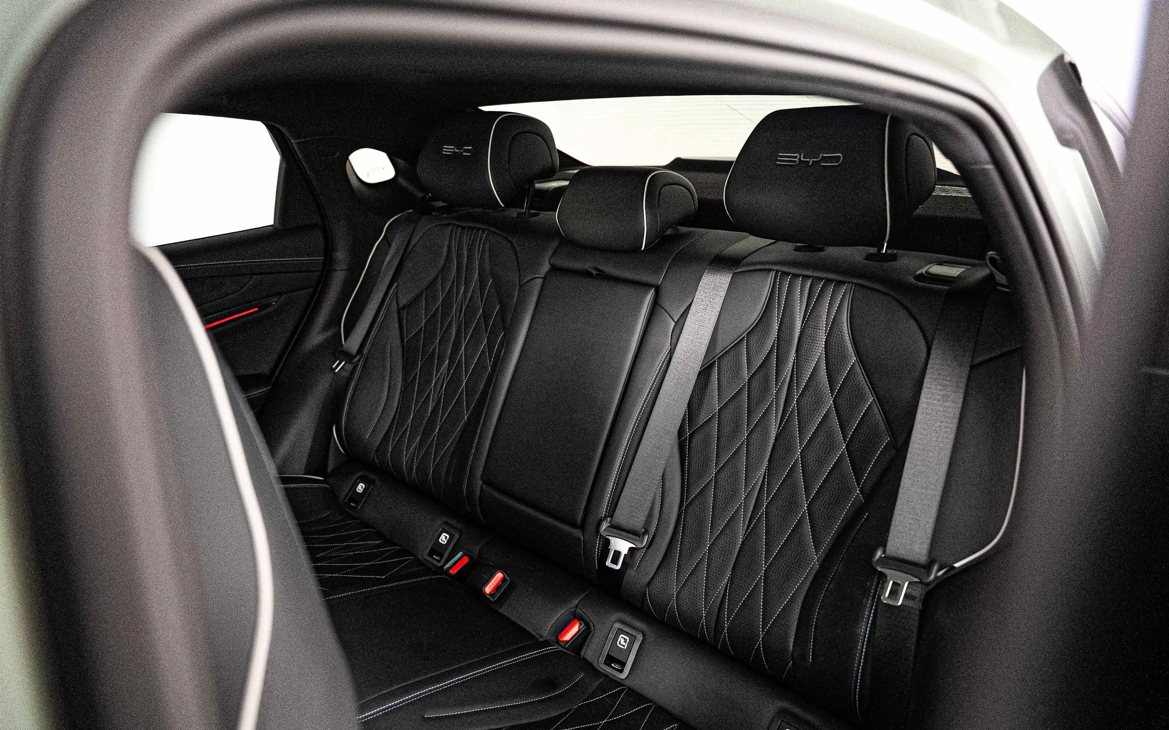 BYD Seal Seal 82.5 kWh Design — photo 8
