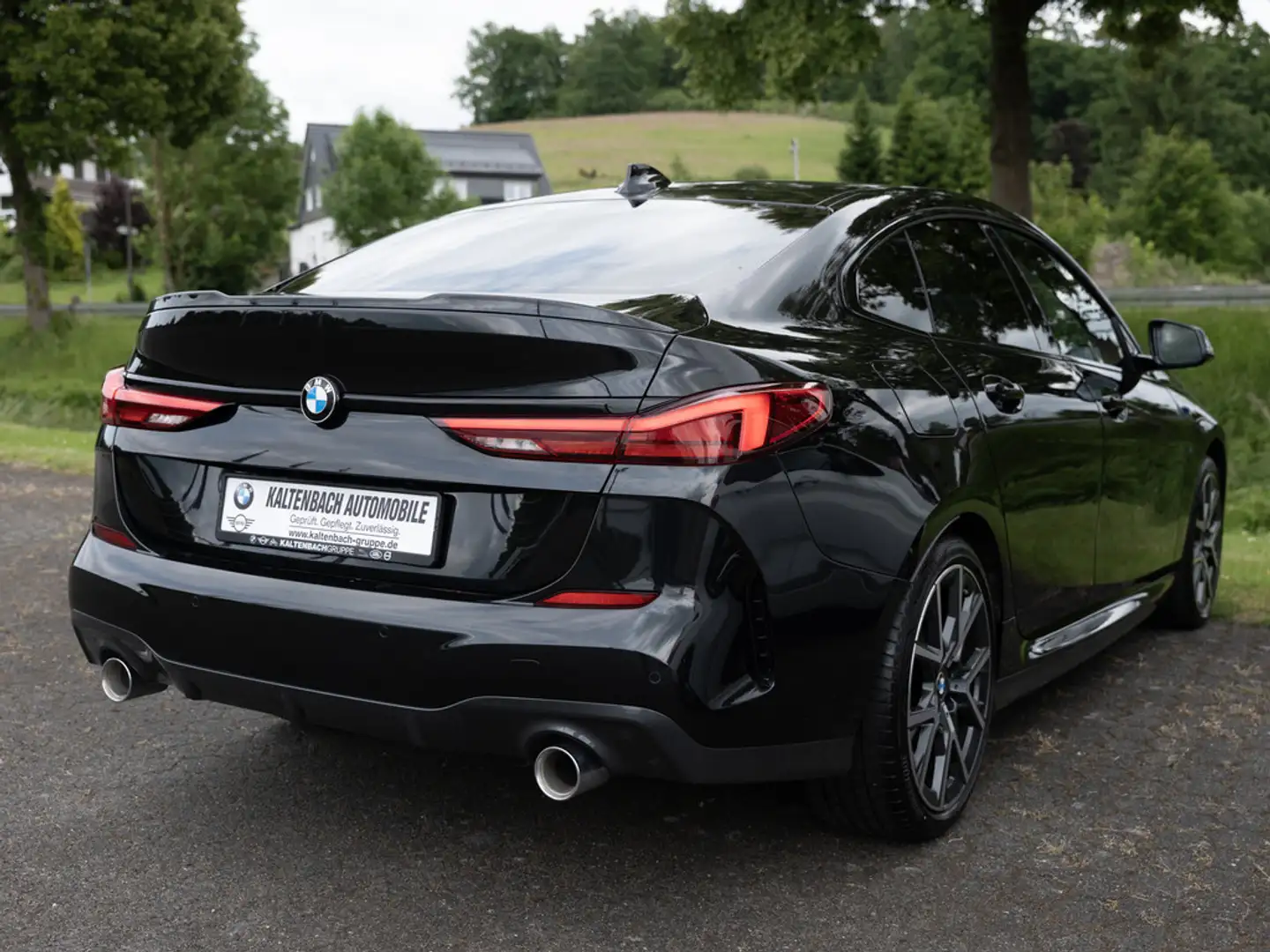 BMW 218 d Gran Coupe M-Sportpaket LED W-LAN NAVI Negro - 2