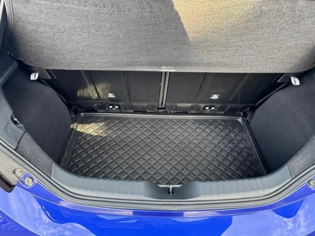 Toyota Aygo X 1.0L CVT X play 7