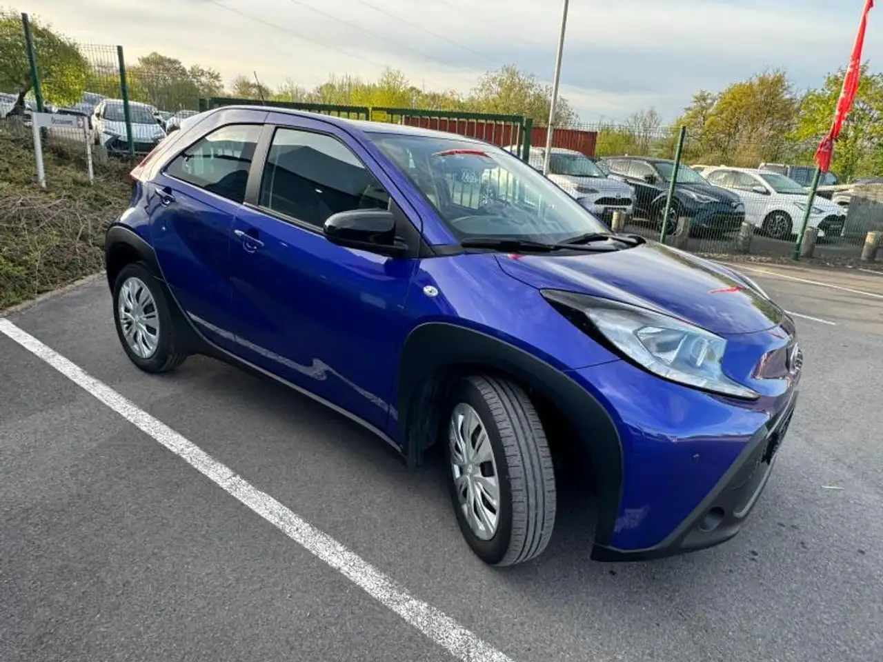 Toyota Aygo X 1.0L CVT X play 4