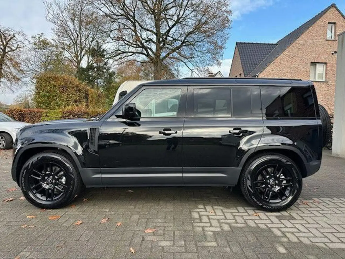 Land Rover Defender 110 3.0D I6 200 CV AWD S - possibilità autocarro! Zwart - 1