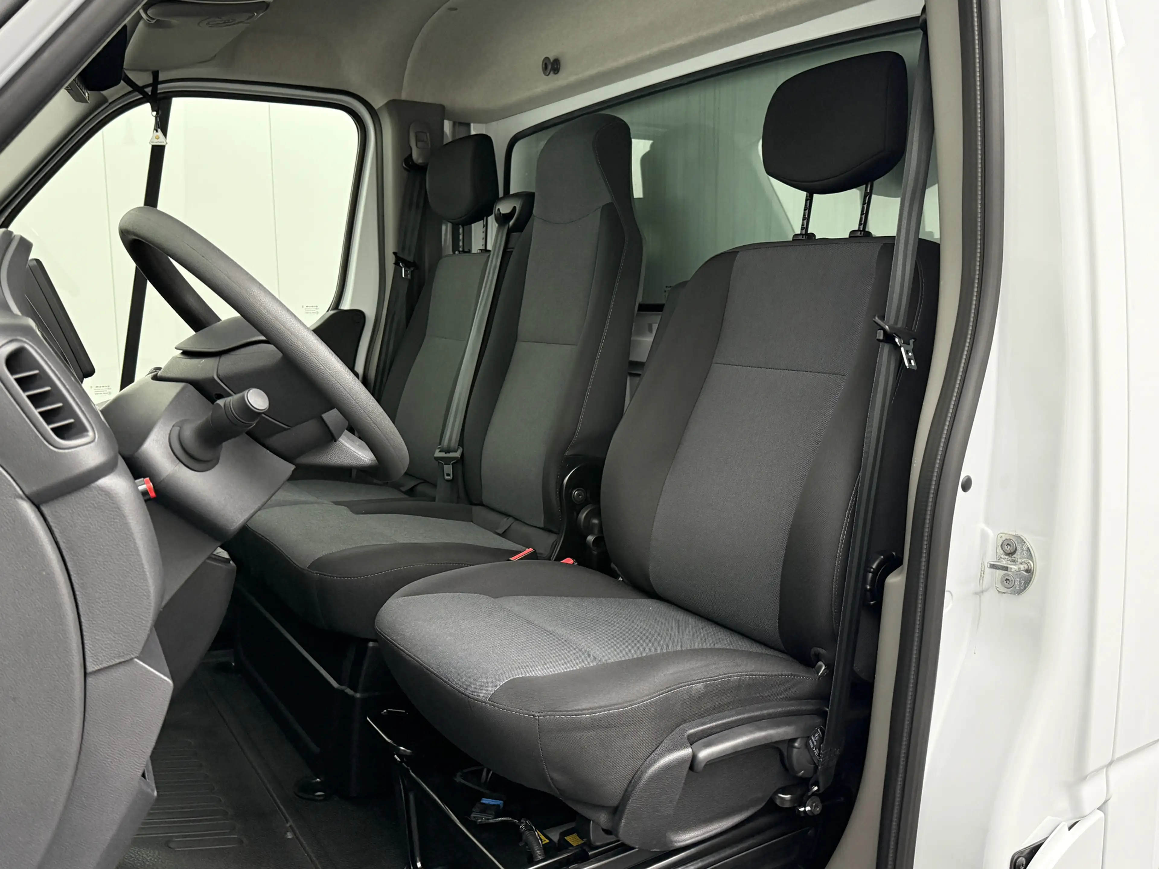 Nissan Interstar 3.5DCi 165PK Bakwagen+Laadklep | Dakspoiler | Navi — photo 20