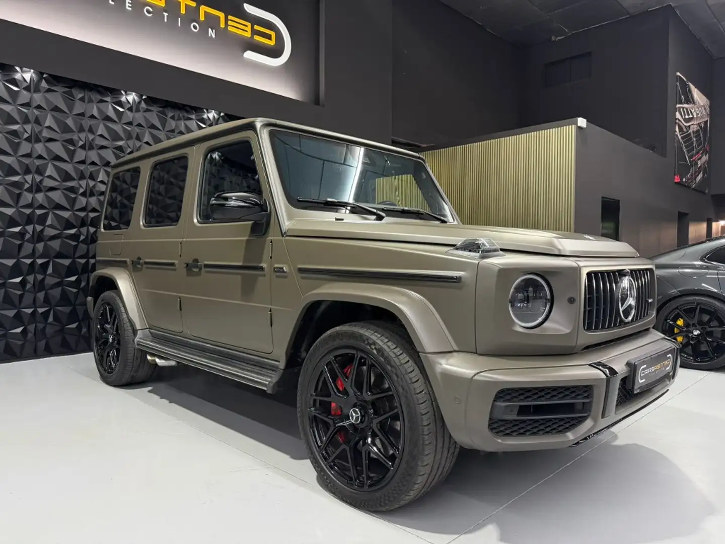 Mercedes-Benz G 63 AMG 4Matic 9G-Tronic Marrón - 2