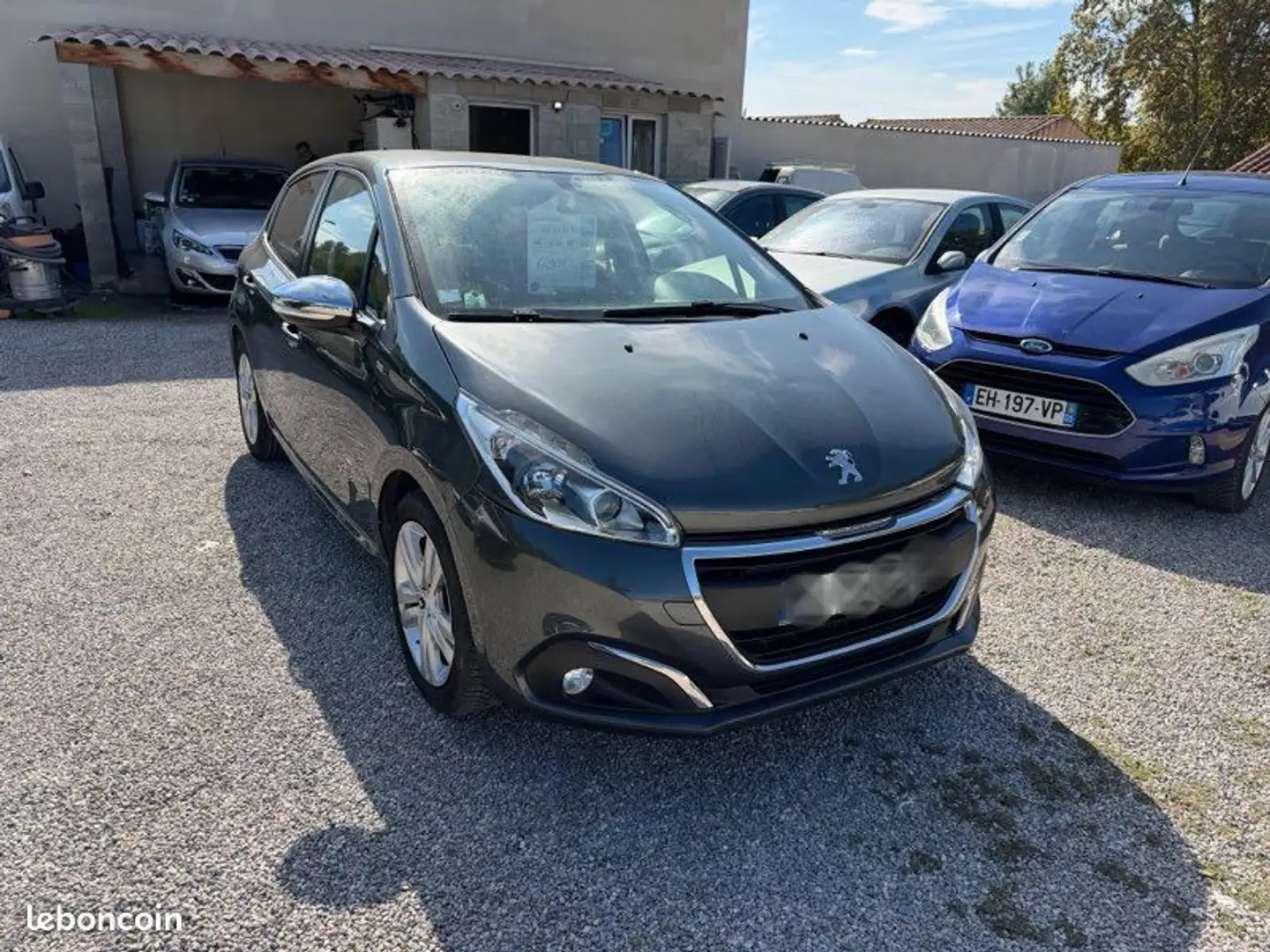 Peugeot 208 1.2 vti 82 ch Gris - 1