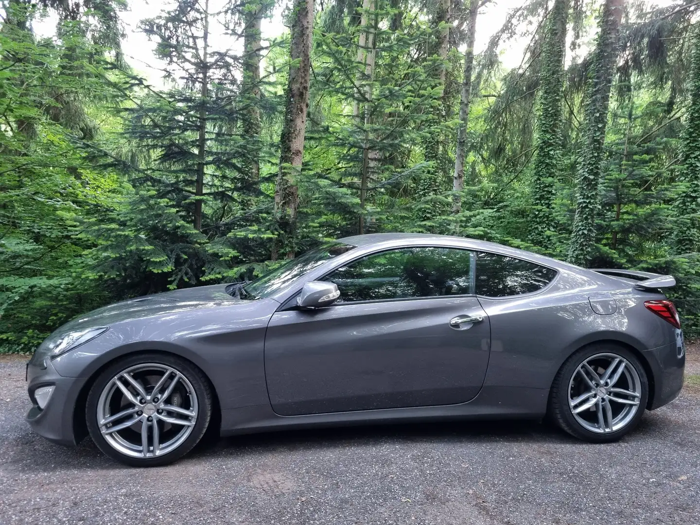 Hyundai Genesis Coupe 3.8 V6 Facelift 347 Remus Bilstein Top gepflegt Argent - 1