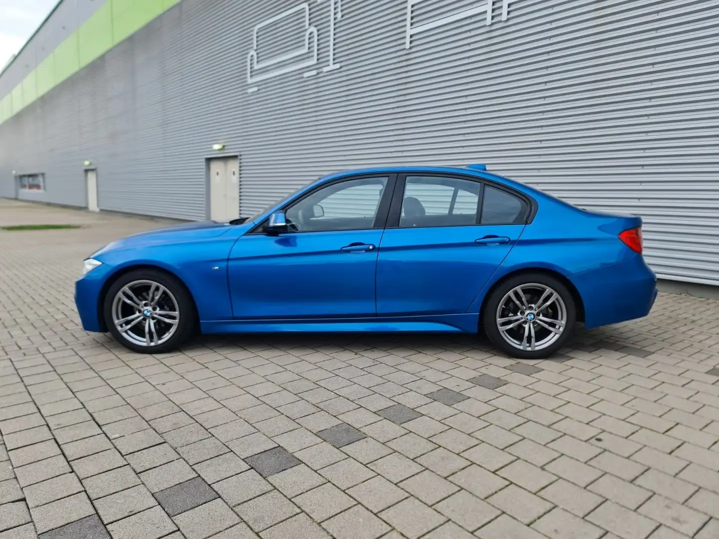 BMW 316 316d Aut. M-Paket Blau - 1