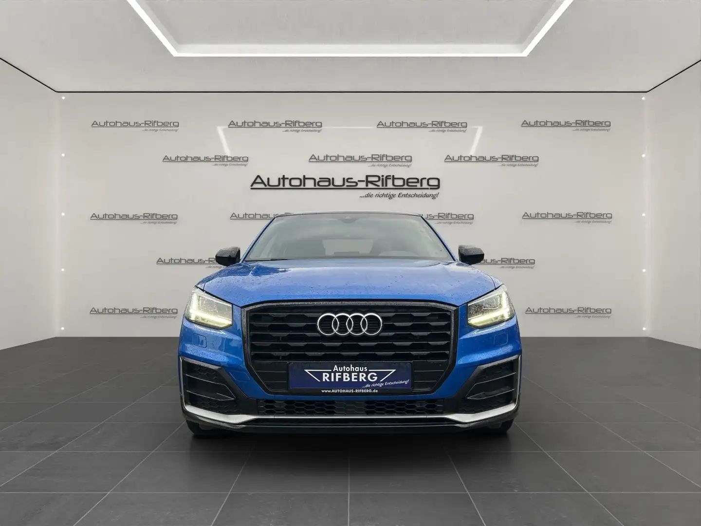 Audi Q2 35 TDI S-LINE/S-TRO/NAVI/LED/AHK/19Z/ACC/B&O Azul - 2