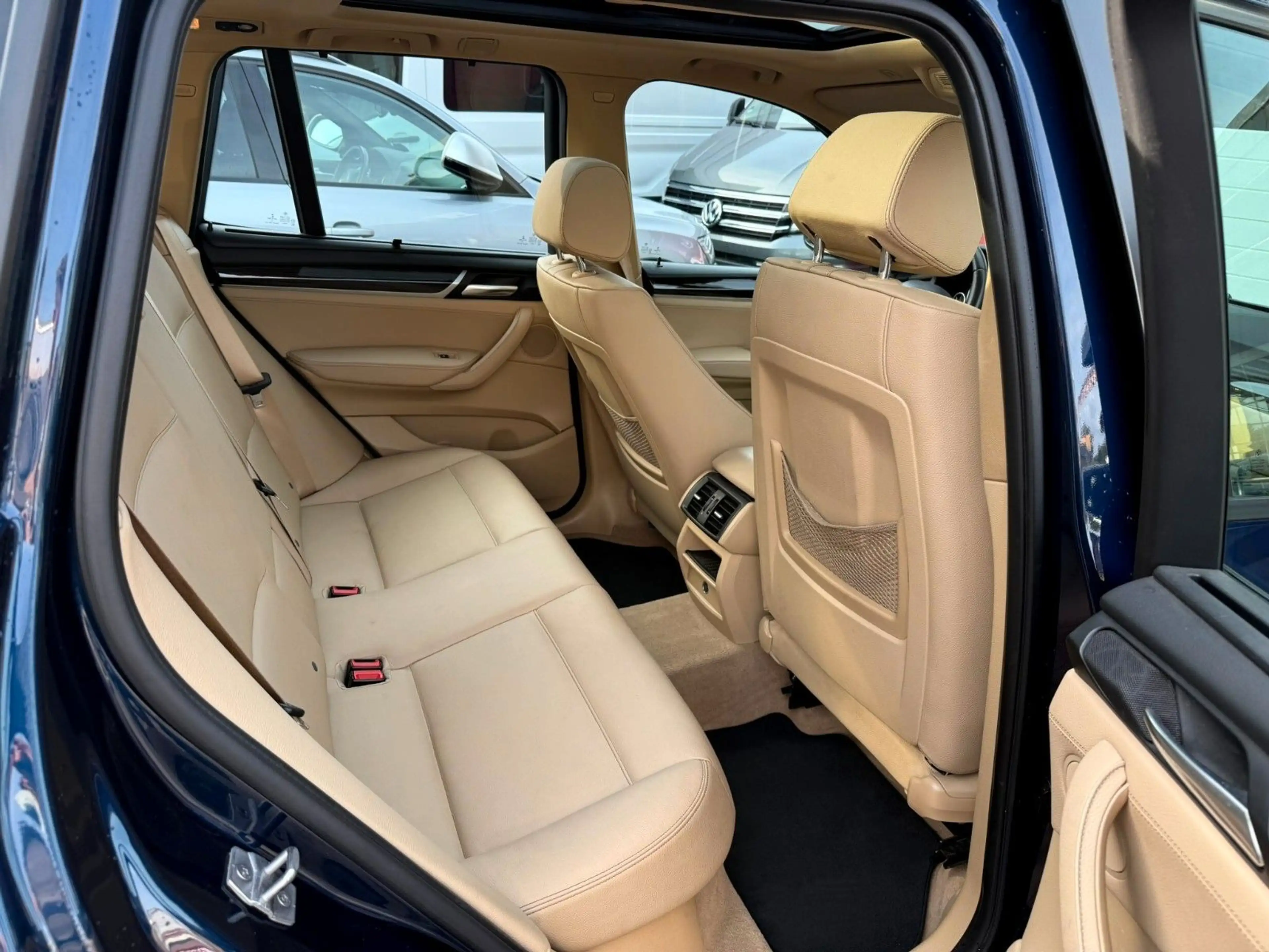 BMW X3 xDrive 20 d Head-Up/Leder/Navi/Pano — photo 16